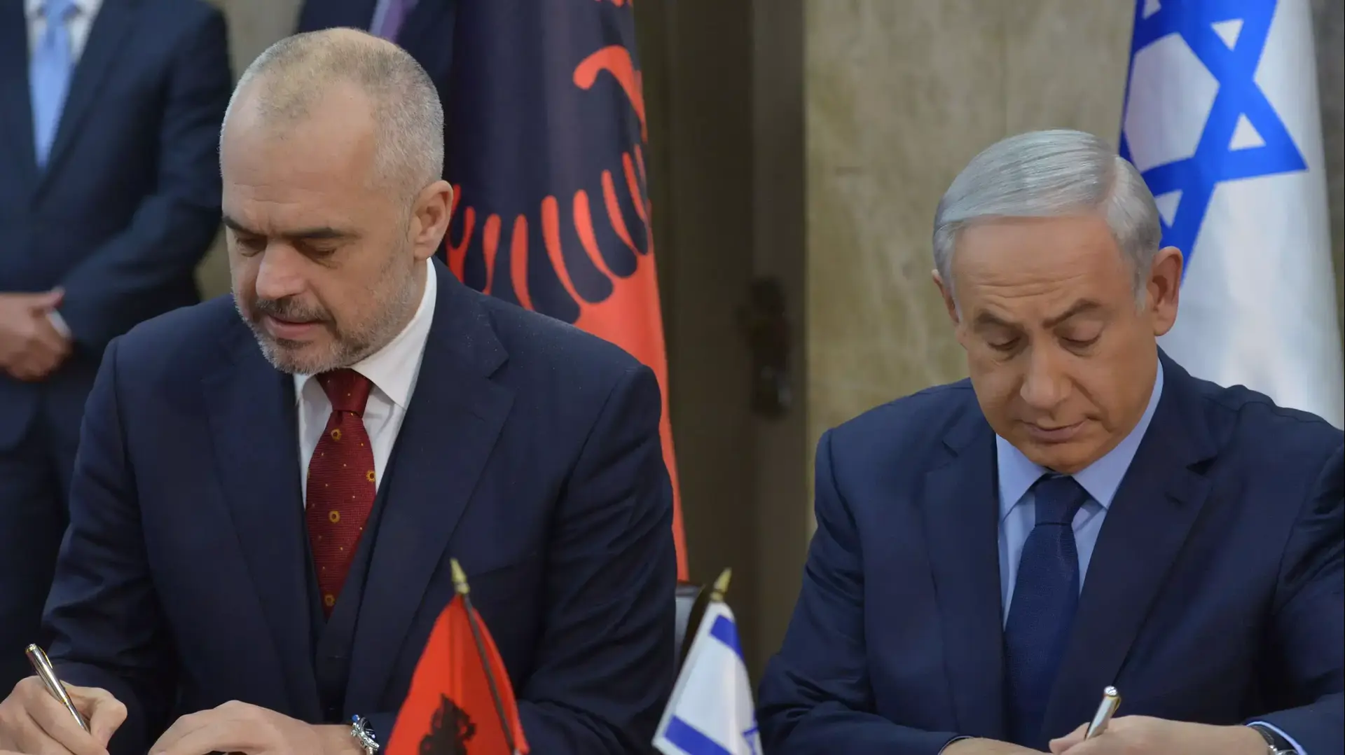 ראש הממשלה בנימין נתניהו וראש ממשלת אלבניה אדי ראמה, משכן הנשיא. 21 בדצמבר 2015