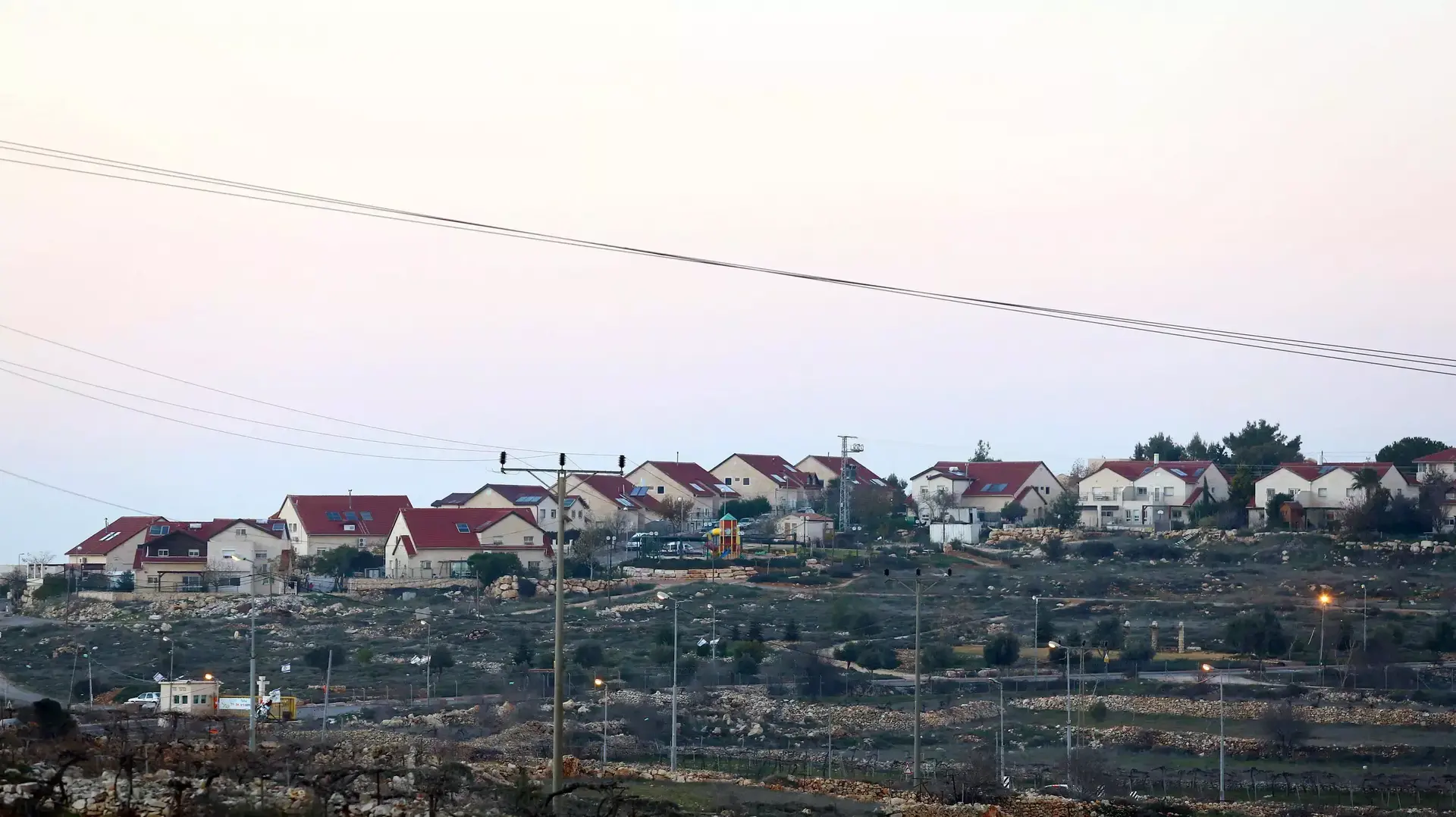 כרמי צור, התנחלות ויישוב קהילתי בחבל יהודה, המועצה האזורית גוש עציון. דצמבר 2015