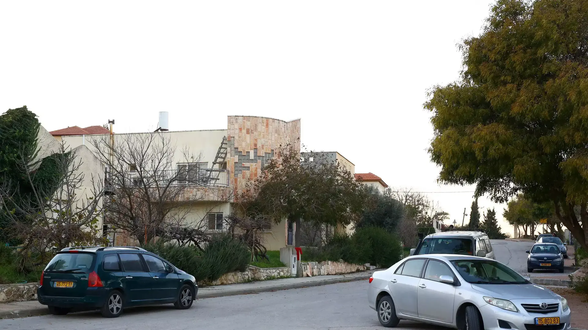 בית משפחת עמירם בן אוליאל בכרמי צור, המועצה האזורית גוש עציון. דצמבר 2015 בית משפחת עמירם בן אוליאל בכרמי צור, המועצה האזורית גוש עציון. דצמבר 2015