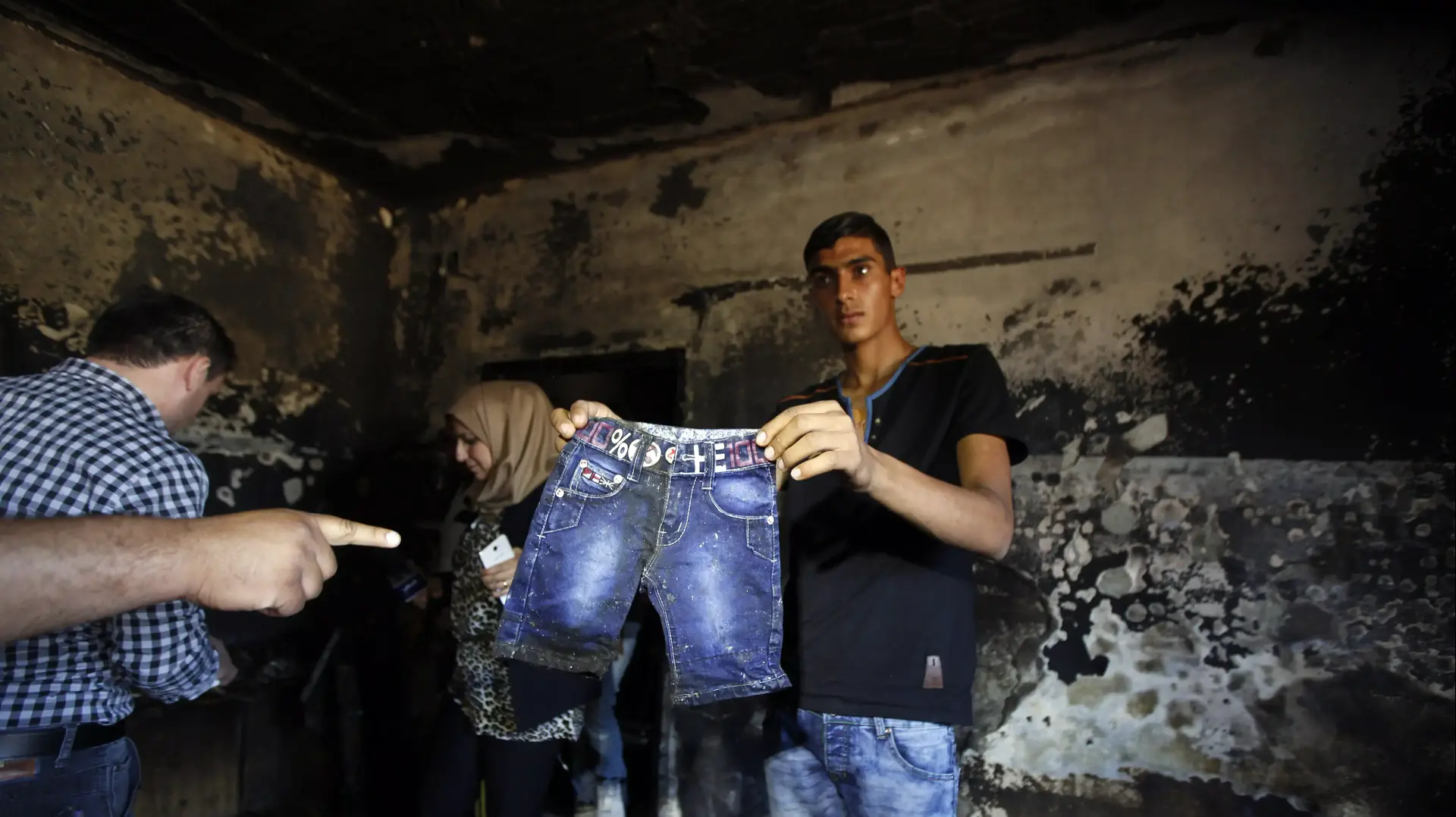 בית משפחת דוואבשה, כפר דומא, יולי 2015 בית משפחת דוואבשה, כפר דומא, יולי 2015