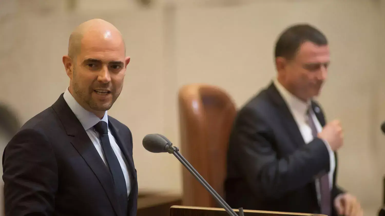 השבעת חבר הכנסת אמיר אוחנה היום במליאה 28 דצמבר 2015 השבעת חבר הכנסת אמיר אוחנה היום במליאה 28 דצמבר 2015