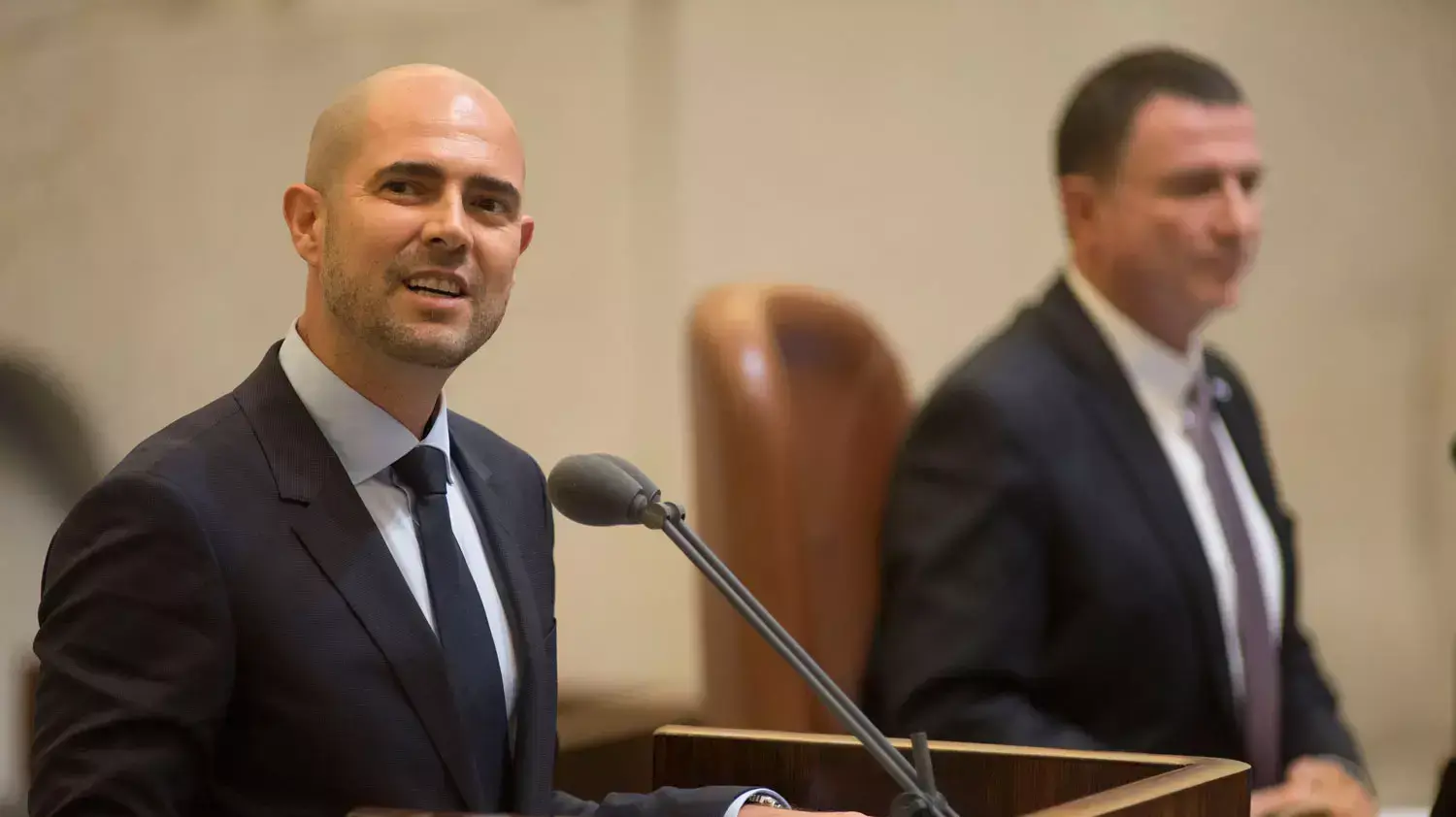 השבעת חבר הכנסת אמיר אוחנה היום במליאה 28 דצמבר 2015 השבעת חבר הכנסת אמיר אוחנה היום במליאה 28 דצמבר 2015
