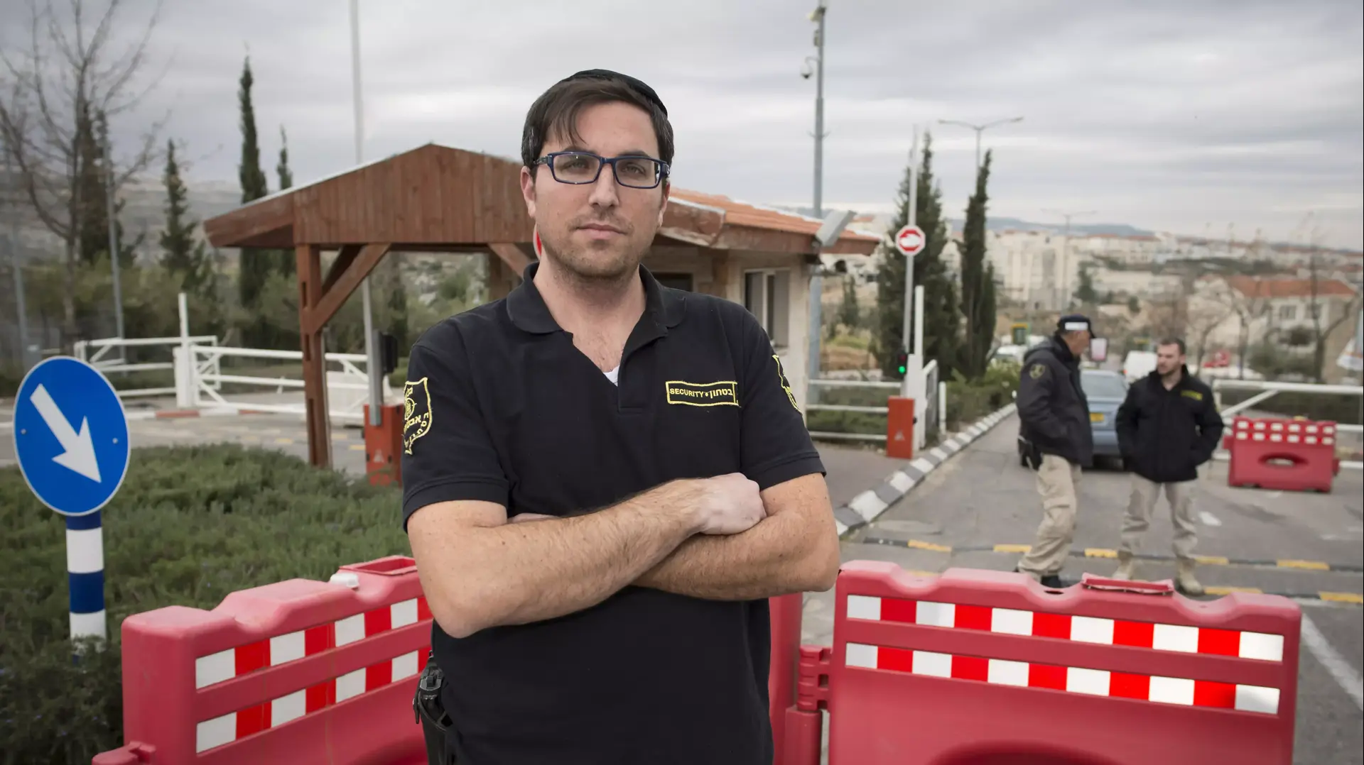 ישי קרייטנברג, מאבטח שנטרל המחבלת בניסיון הפיגוע בביתר עילית. 29 בדצמבר 2015 ישי קרייטנברג, מאבטח שנטרל המחבלת בניסיון הפיגוע בביתר עילית. 29 בדצמבר 2015