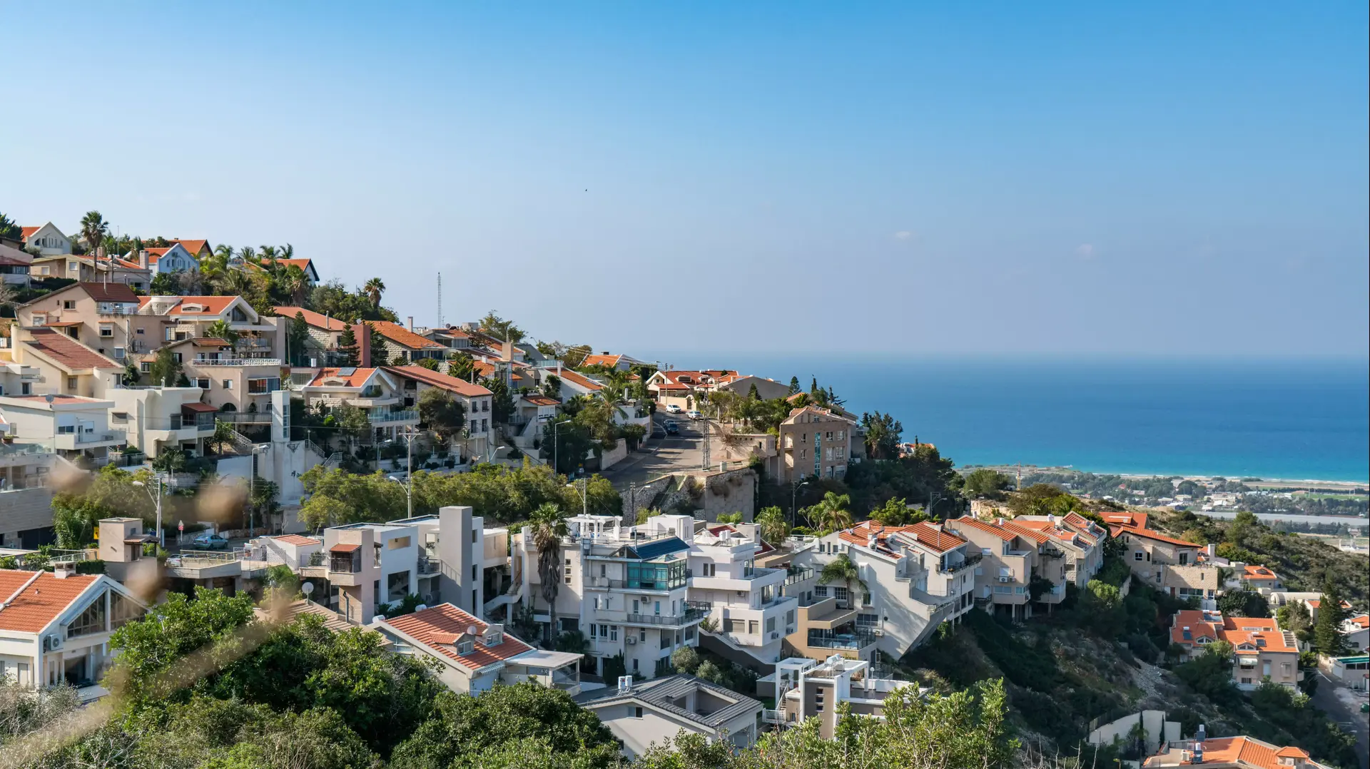 שכונה על הכרמל בעיר חיפה שכונה על הכרמל בעיר חיפה