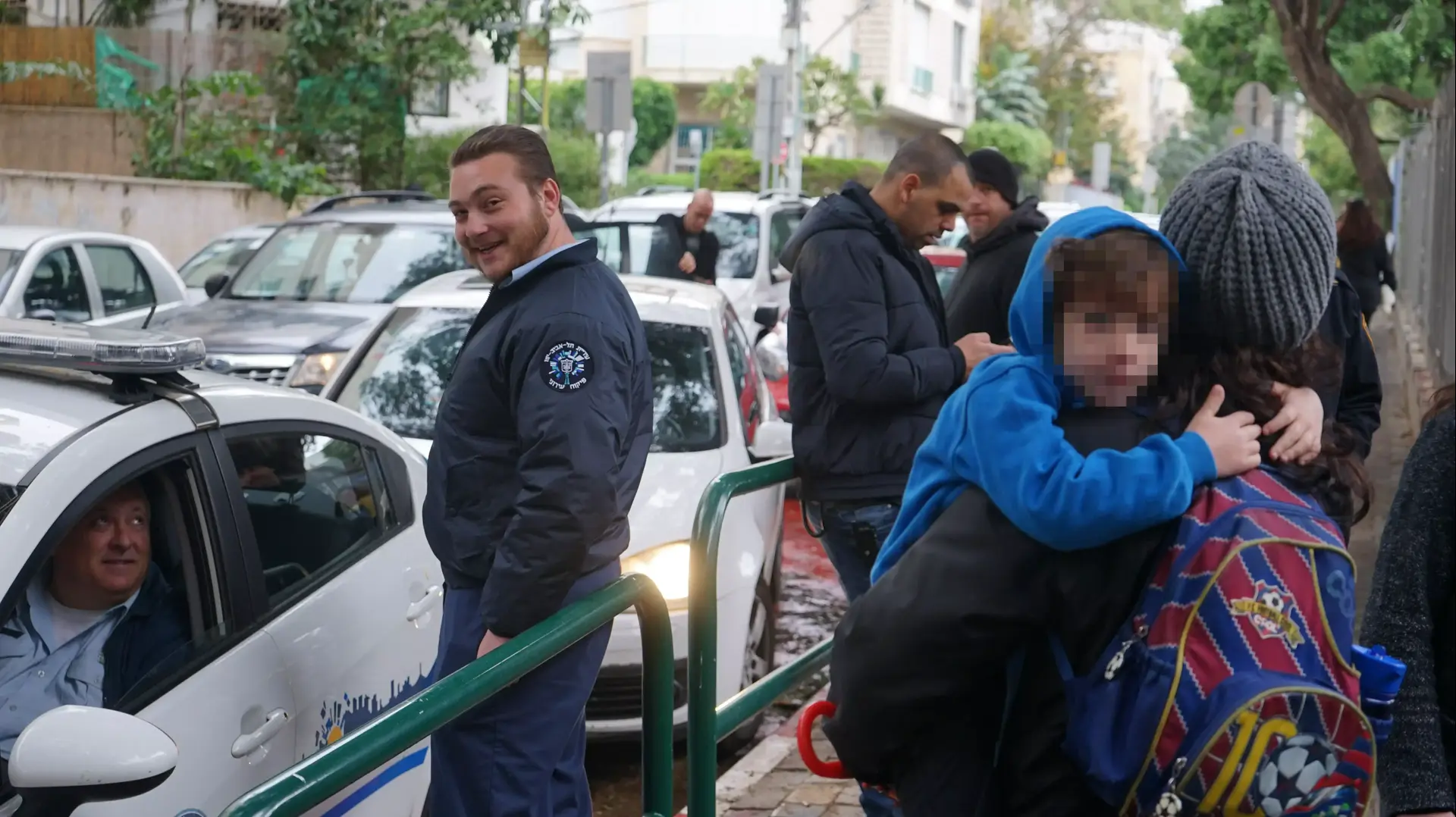 המצוד נמשך: תוגברה האבטחה במוסדות החינוך בתל אביב המצוד נמשך: תוגברה האבטחה במוסדות החינוך בתל אביב