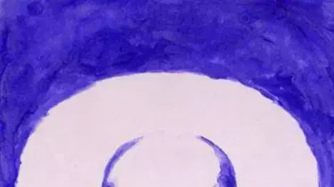 דיוקן של נשיא רוסיה ולדימיר פוטין שצויר בעזרת החזה של האמנית