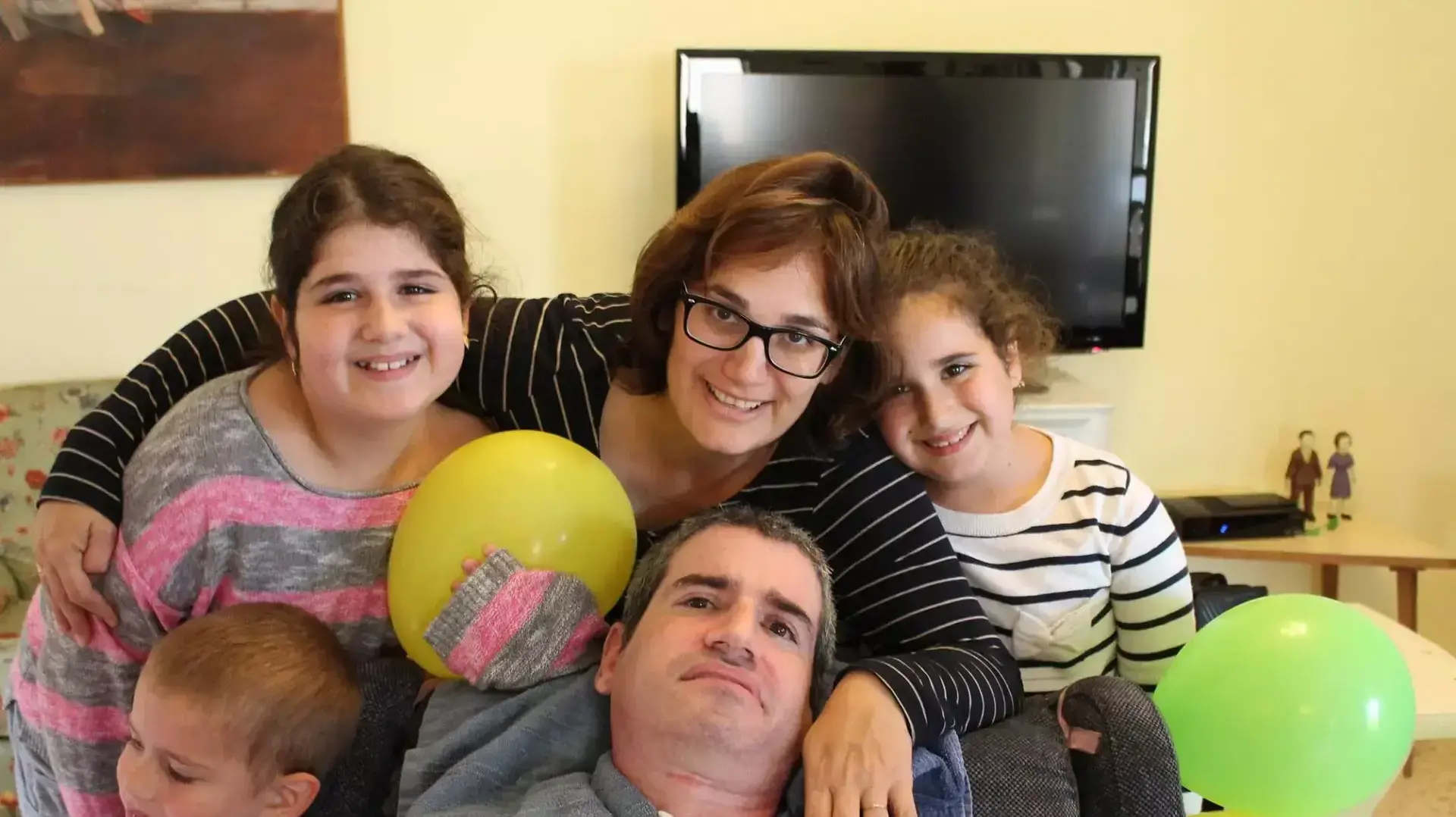 זוהר כרמי ומשפחתו זוהר כרמי ומשפחתו