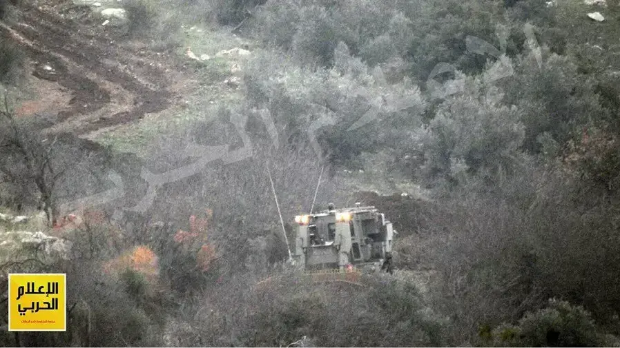 תמונות שפרסם חיזבאללה מפיצוץ מטען החבלה בגזרת הר דב, 4 בינואר 2016 תמונות שפרסם חיזבאללה מפיצוץ מטען החבלה בגזרת הר דב, 4 בינואר 2016