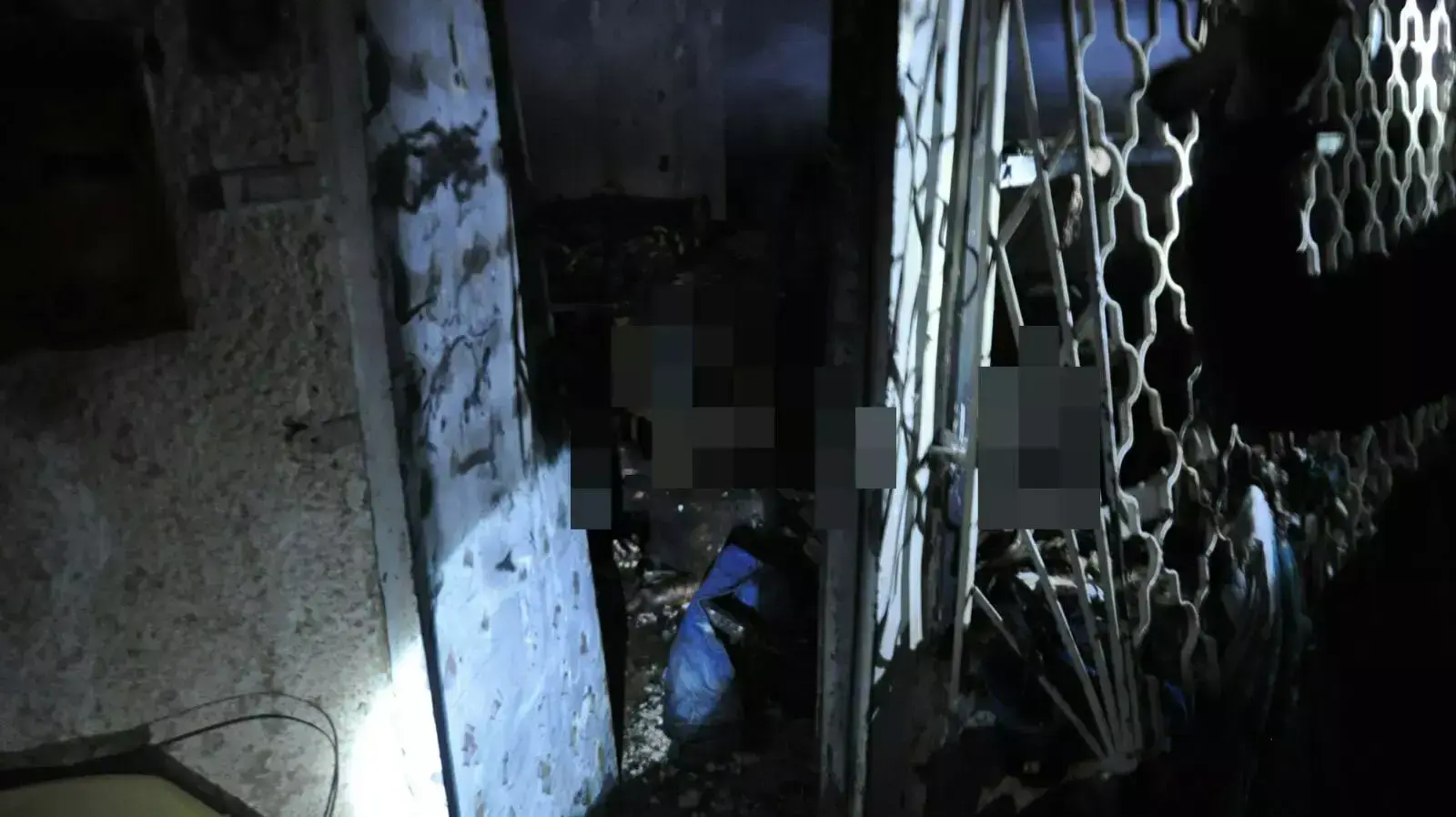 שריפה בבניין ברחוב האחים טרבס ברחובות. 6 בינואר 2016. שריפה בבניין ברחוב האחים טרבס ברחובות. 6 בינואר 2016.