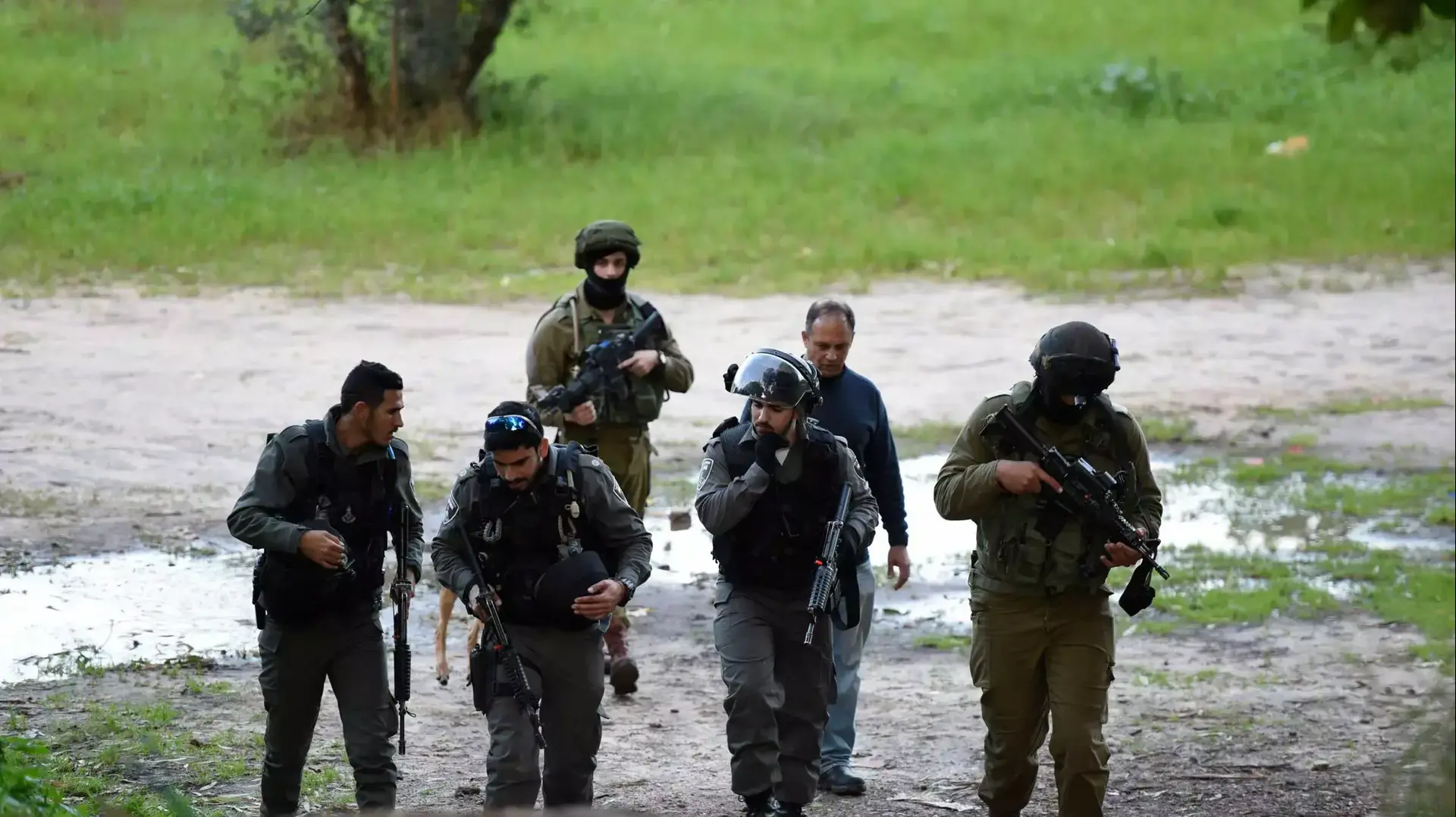 חיפושים אחרי המחבל נשאת מלחם בצפון תל אביב, 4 בינואר 2016 חיפושים אחרי המחבל נשאת מלחם בצפון תל אביב, 4 בינואר 2016