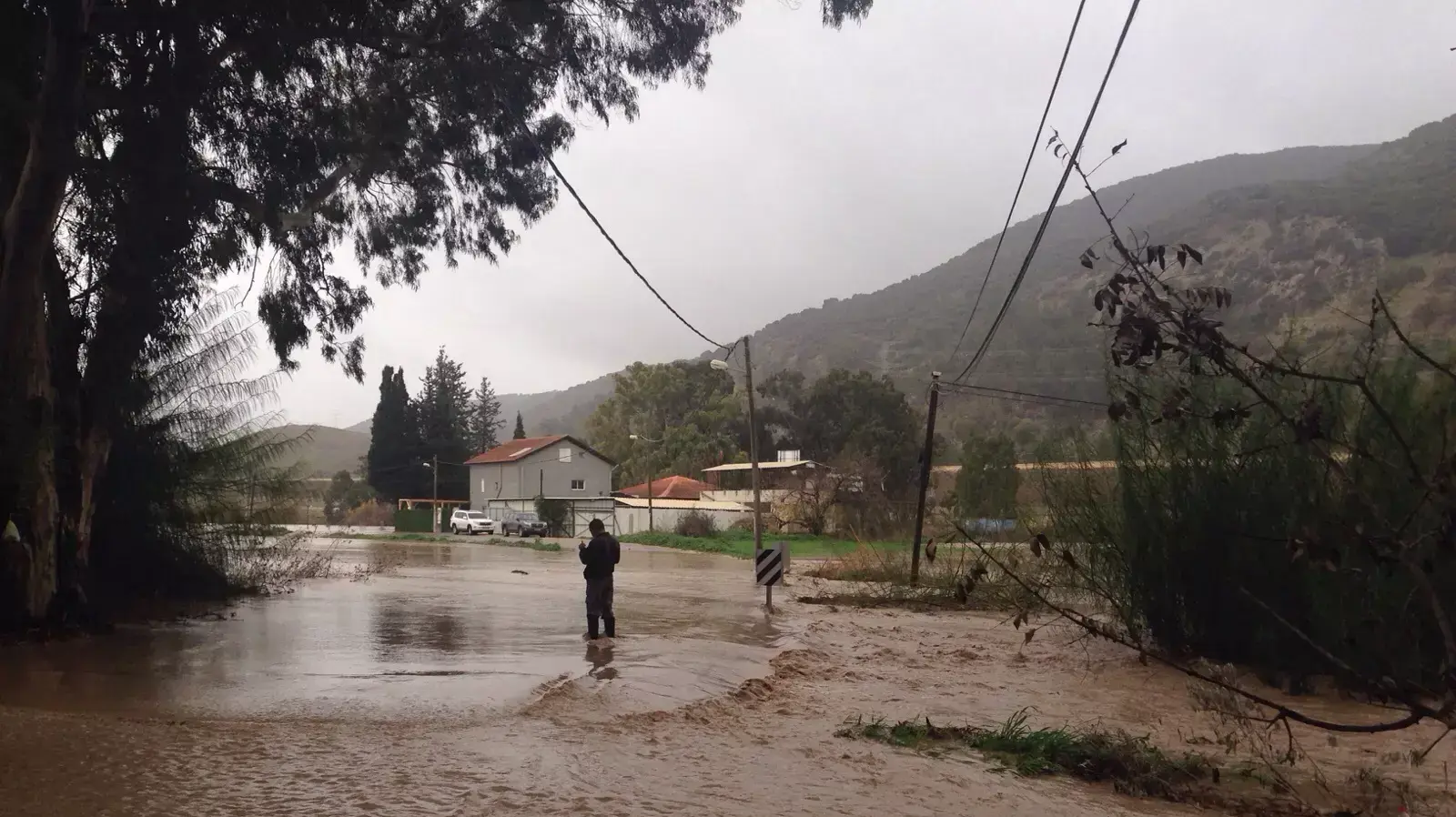 נחל קישון עולה על גדותיו ומציף את שדות עמק יזרעאל. 08 בינואר 2015 נחל קישון עולה על גדותיו ומציף את שדות עמק יזרעאל. 08 בינואר 2015