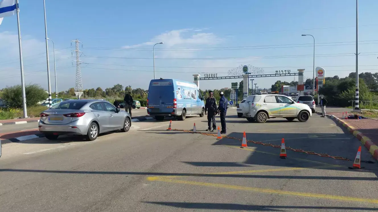 מחסומים בדרום מרדף אחרי מחבלת 11 ינואר 2015 מחסומים בדרום מרדף אחרי מחבלת 11 ינואר 2015