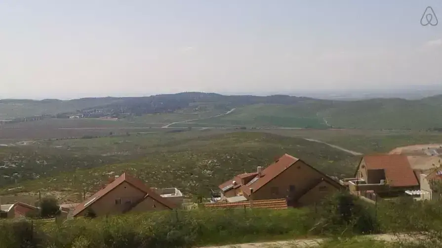 דירה להשכרה באתר Airbnb בהתנחלות דירה להשכרה באתר Airbnb בהתנחלות