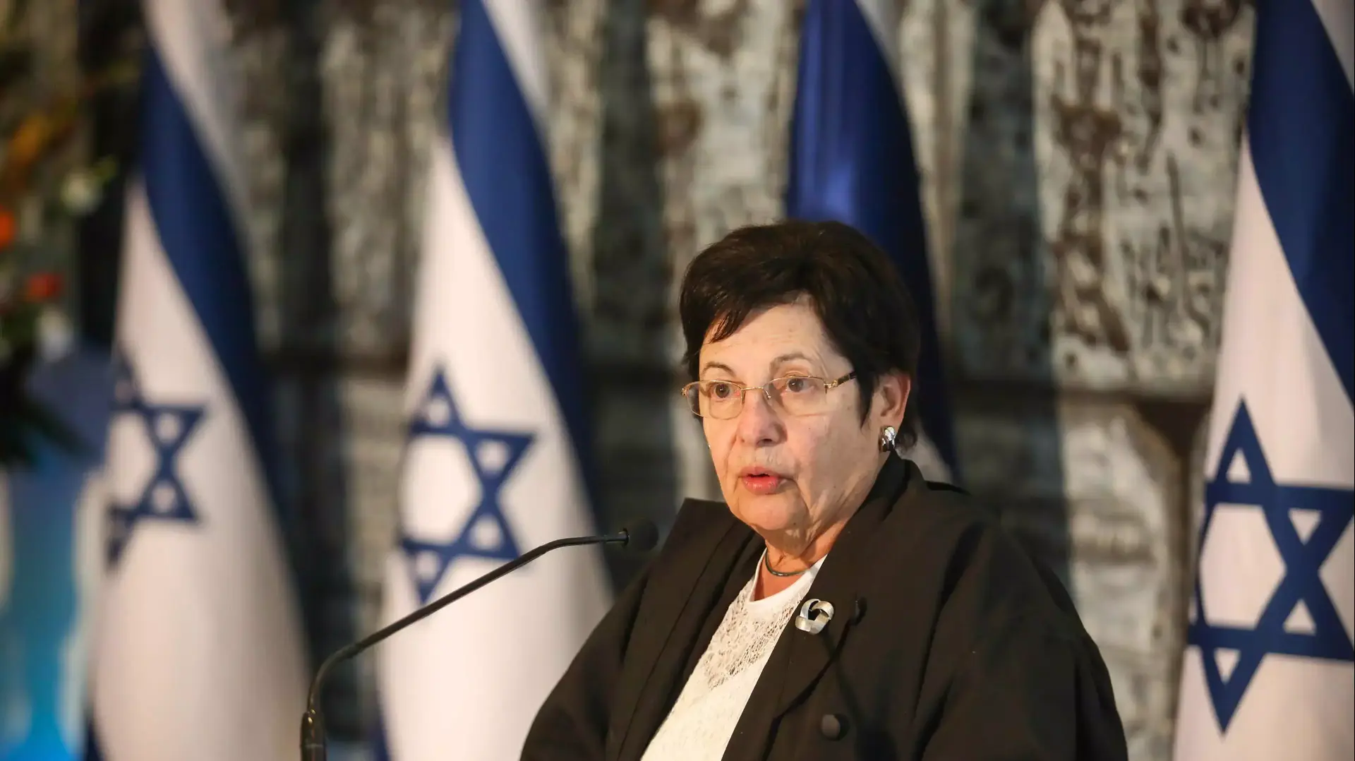 מרים נאור, נשיאת בית המשפט העליון, טקס השבעת שופטים, בית הנשיא. 14 בינואר 2016 מרים נאור, נשיאת בית המשפט העליון, טקס השבעת שופטים, בית הנשיא. 14 בינואר 2016