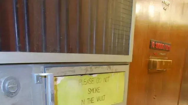 כנופיית הקשישים ביצעה שוד כספות בבניין האטון גרדן בלונדון, בריטניה, ינואר 2016