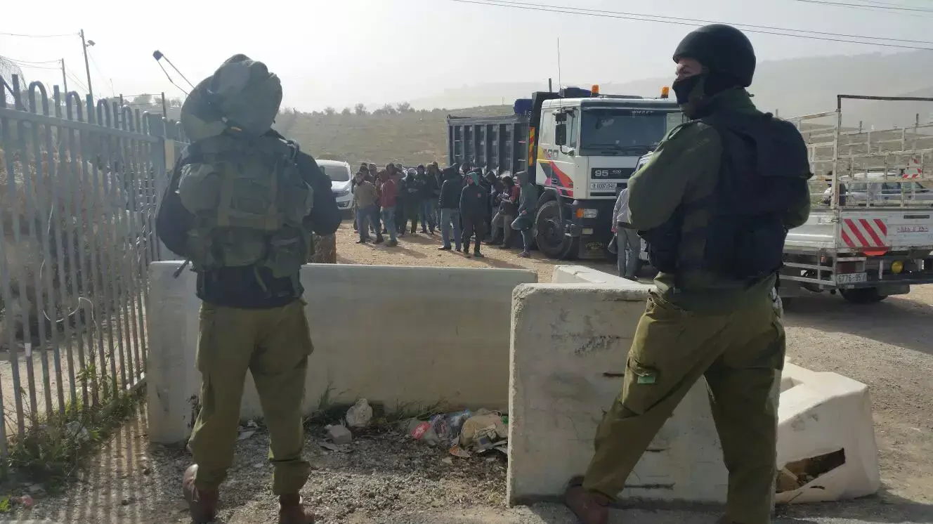 פועלים ערבים שהוצאו מהיישוב תקוע פועלים ערבים שהוצאו מהיישוב תקוע