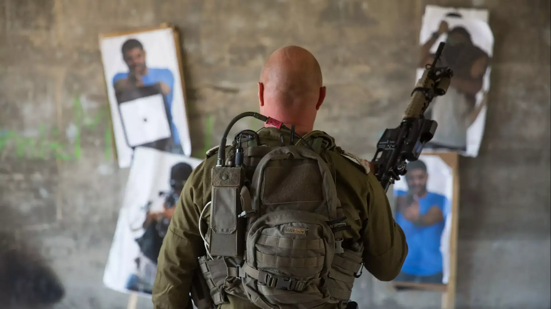 חיילי לוט"ר אילת בתרגיל המדמה חדירה של כוחות דאעש מהגבול הדרומי, דצמבר 2015 חיילי לוט"ר אילת בתרגיל המדמה חדירה של כוחות דאעש מהגבול הדרומי, דצמבר 2015