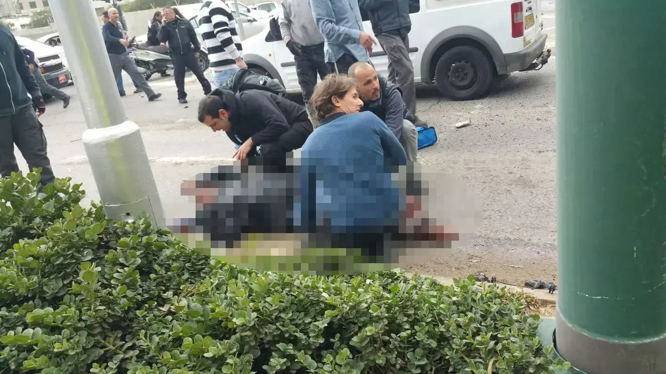 תמונות מזירת הפיצוץ בתל אביב היום 19 ינואר 2016 תמונות מזירת הפיצוץ בתל אביב היום 19 ינואר 2016