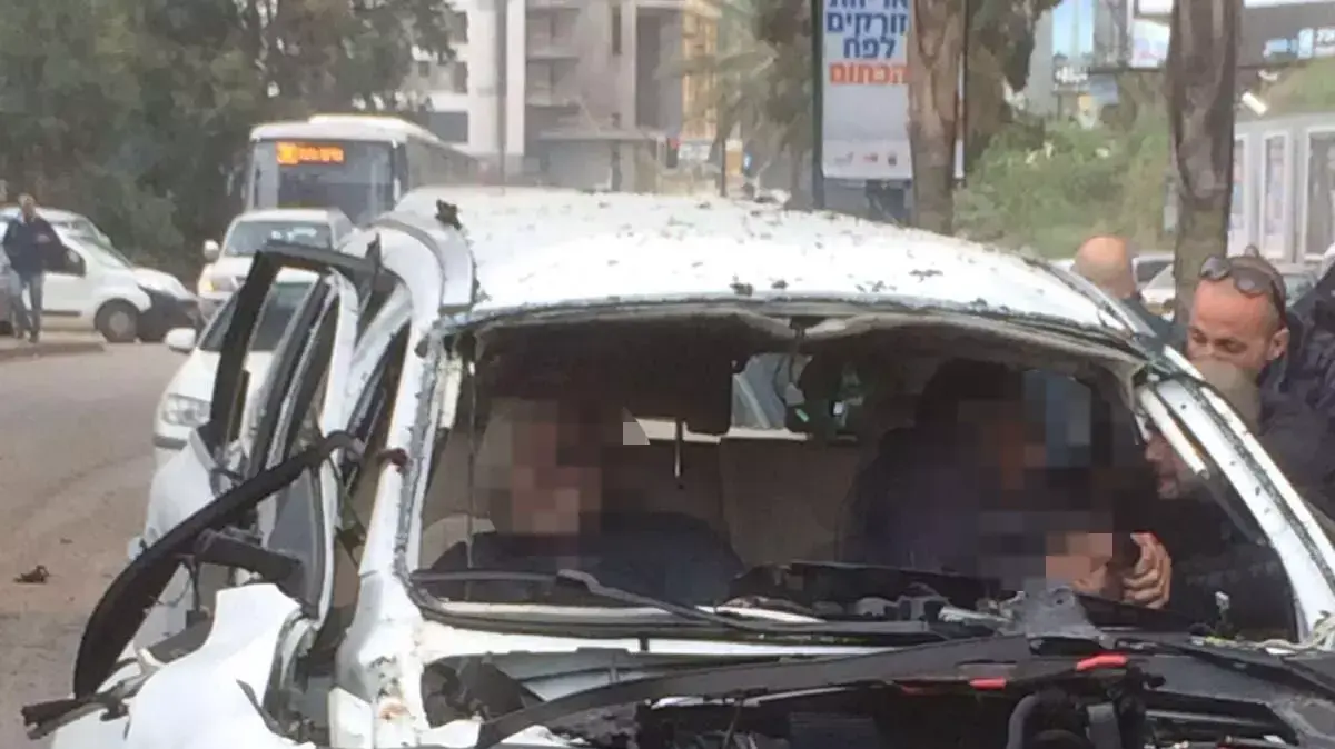 פצועים במכונית שהתפוצצה היום בניסיון חיסול בתל אביב 19 ינואר 2016 פצועים במכונית שהתפוצצה היום בניסיון חיסול בתל אביב 19 ינואר 2016