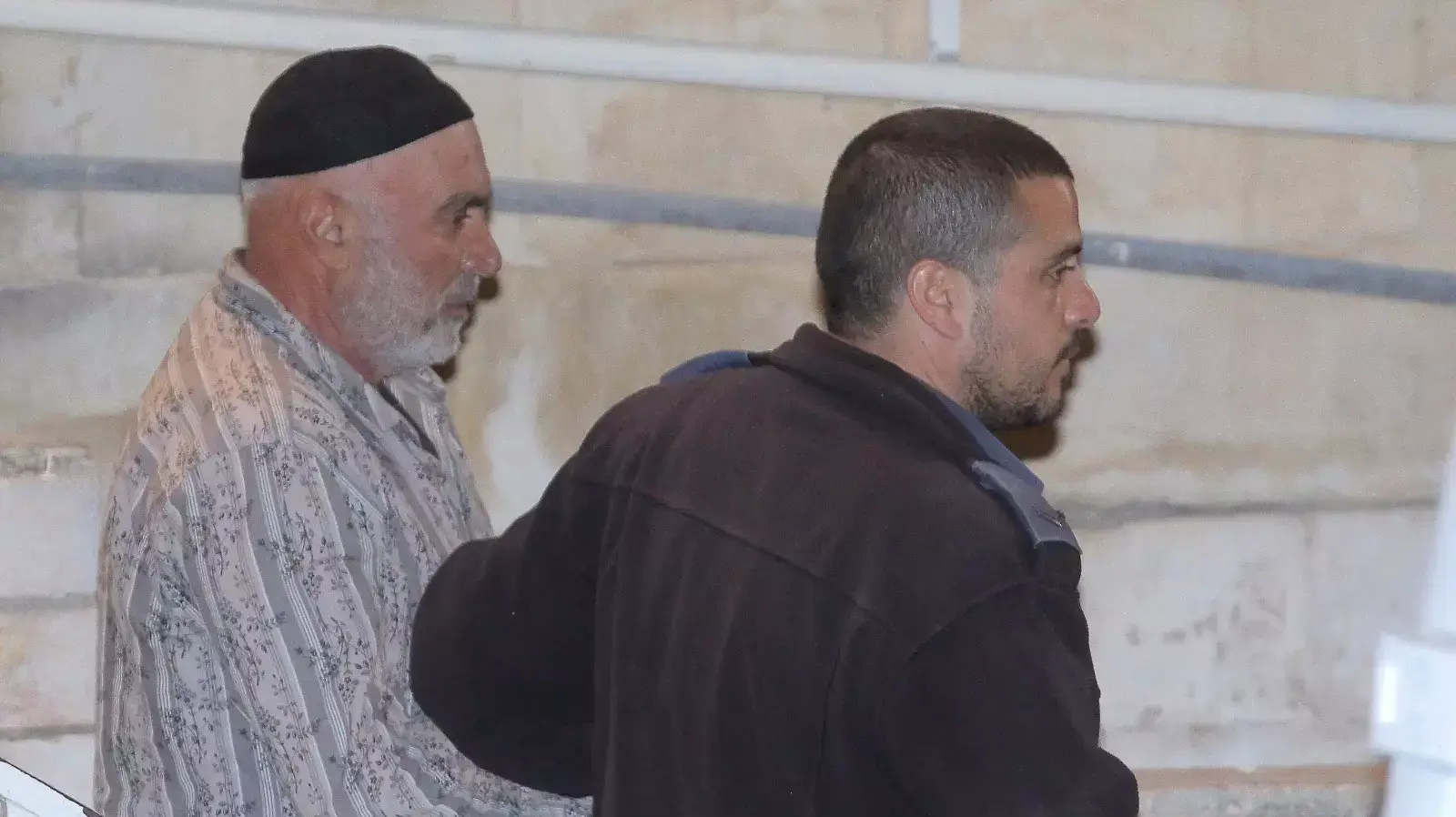הארכת מעצר עזרא נאווי, פעיל שמאל שנעצר בחשד למגע עם סוכן זר. 12 בינואר 2016