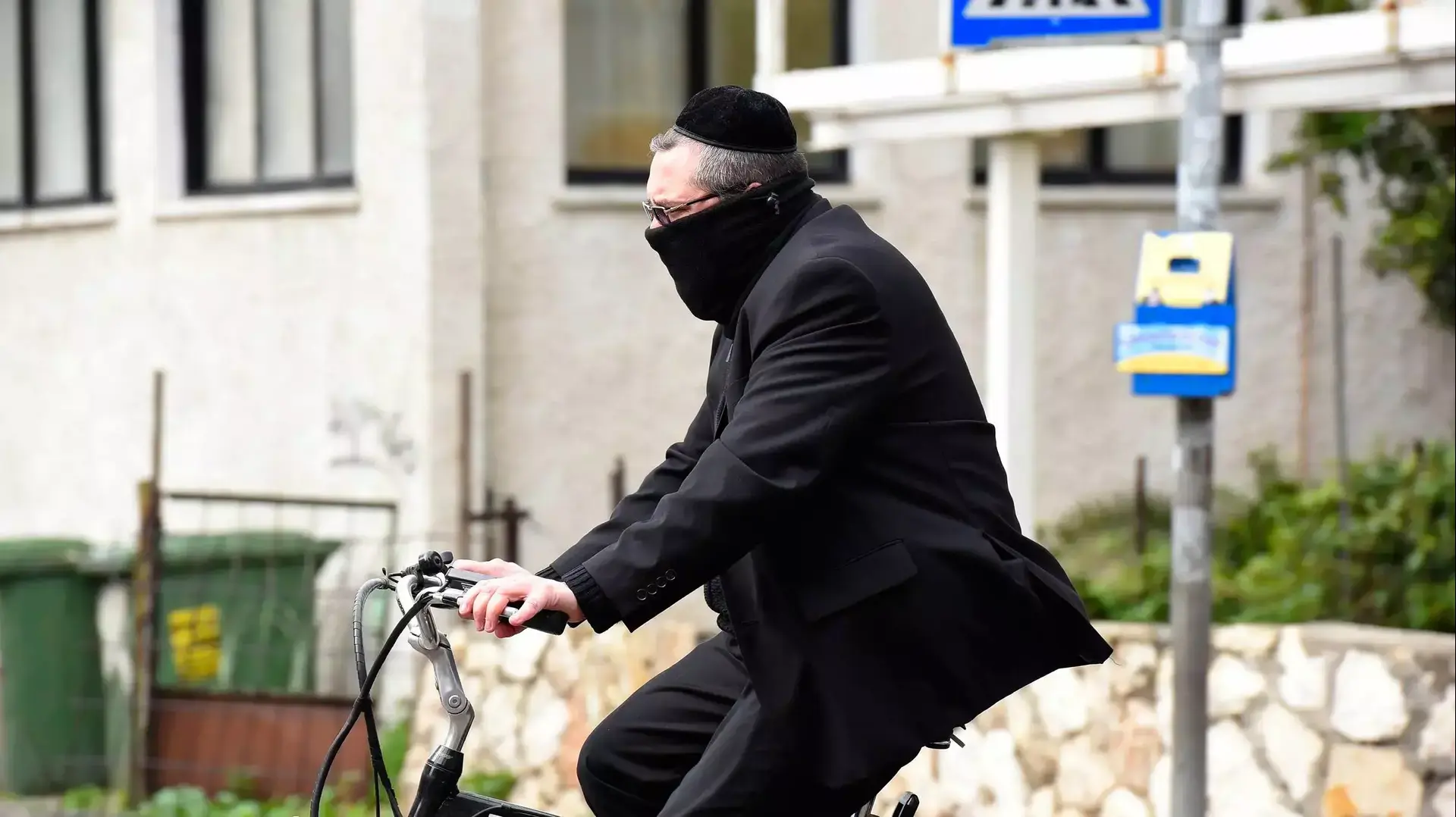 מזג אוויר סוער בבני ברק. ינואר 2016 מזג אוויר סוער בבני ברק. ינואר 2016
