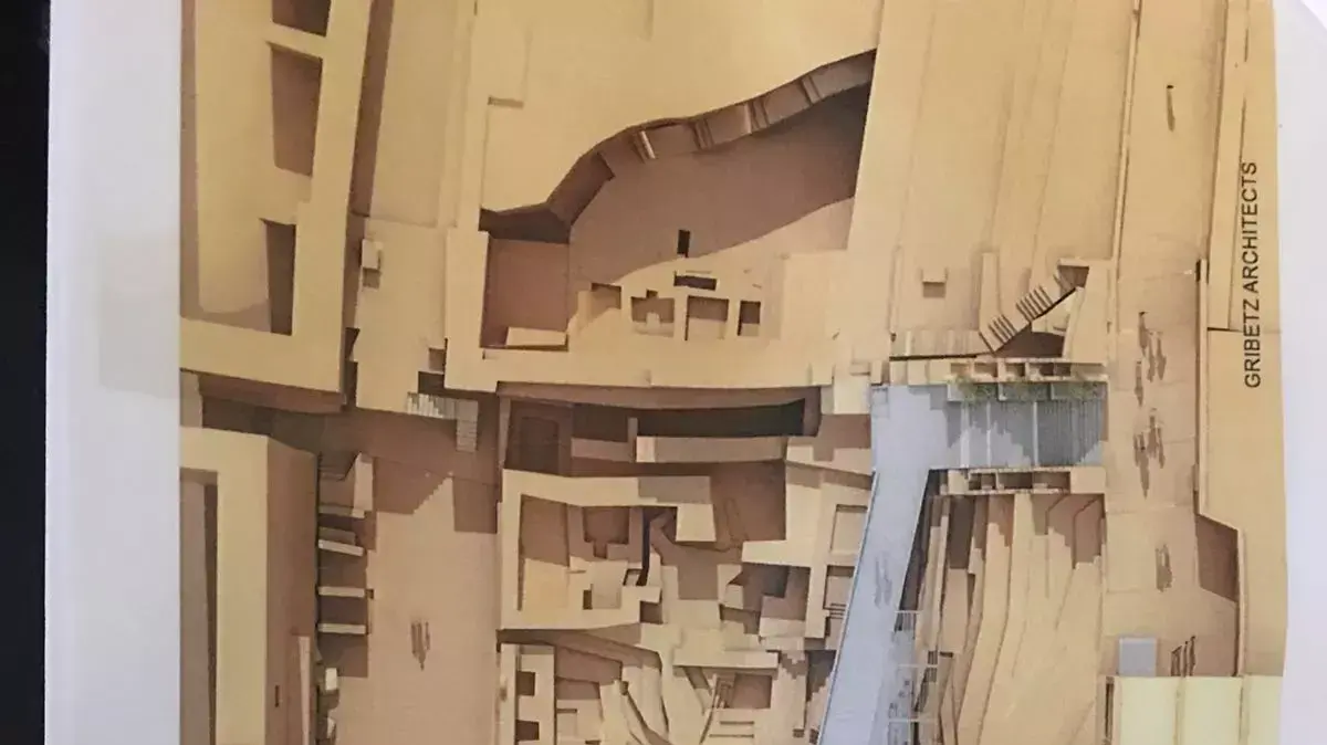 שרטוט תכנון בניית הרחבה השלישית לכותל המערבי באזור קשת רובינסון, מדרום לרחבה הקיימת. ינואר 2016 שרטוט תכנון בניית הרחבה השלישית לכותל המערבי באזור קשת רובינסון, מדרום לרחבה הקיימת. ינואר 2016