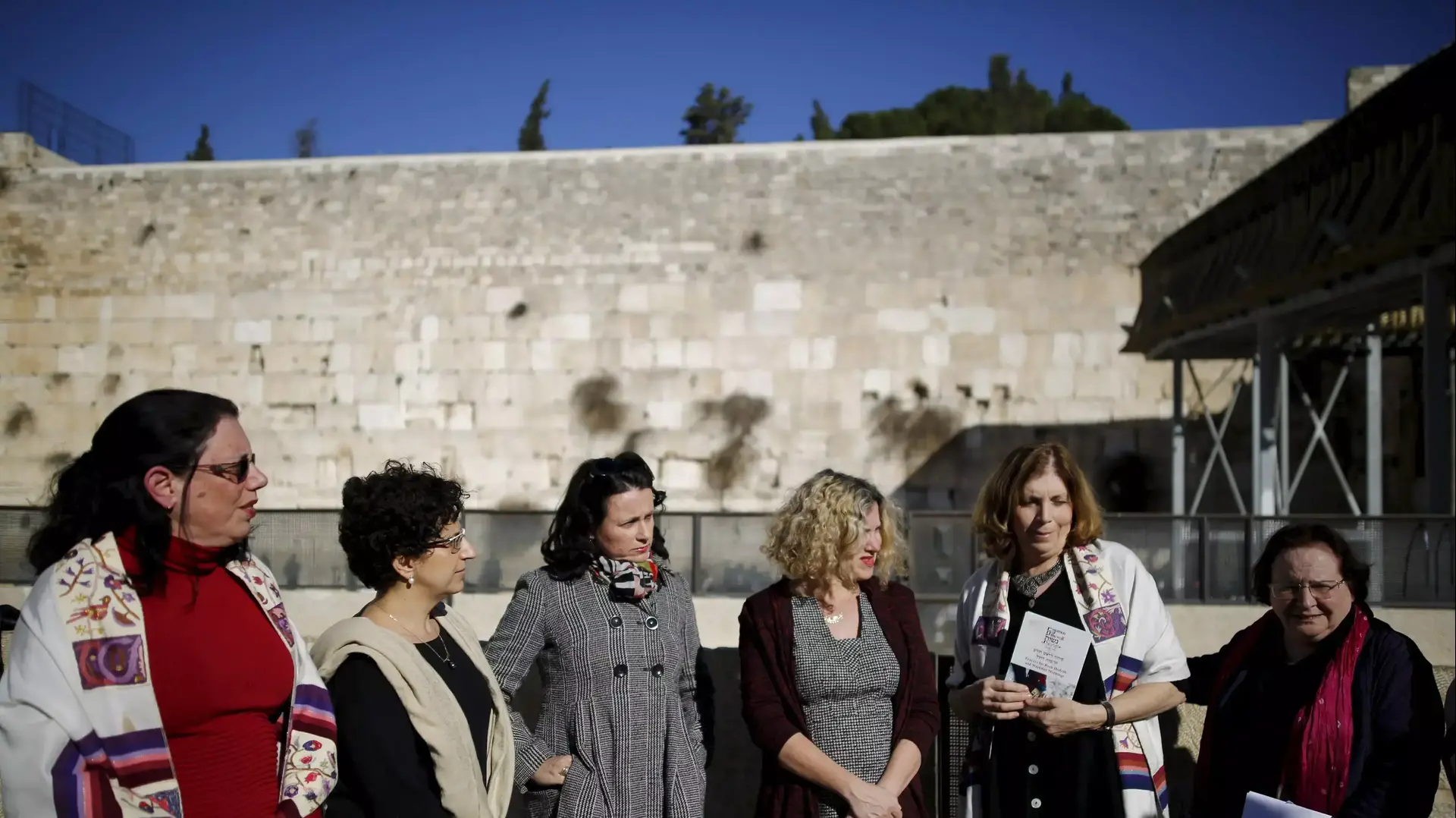 נשות הכותל היום במסיבת עיתונאים עם אישור פתיחת המתחם השלישי ברחבת הכותל נשות הכותל היום במסיבת עיתונאים עם אישור פתיחת המתחם השלישי ברחבת הכותל