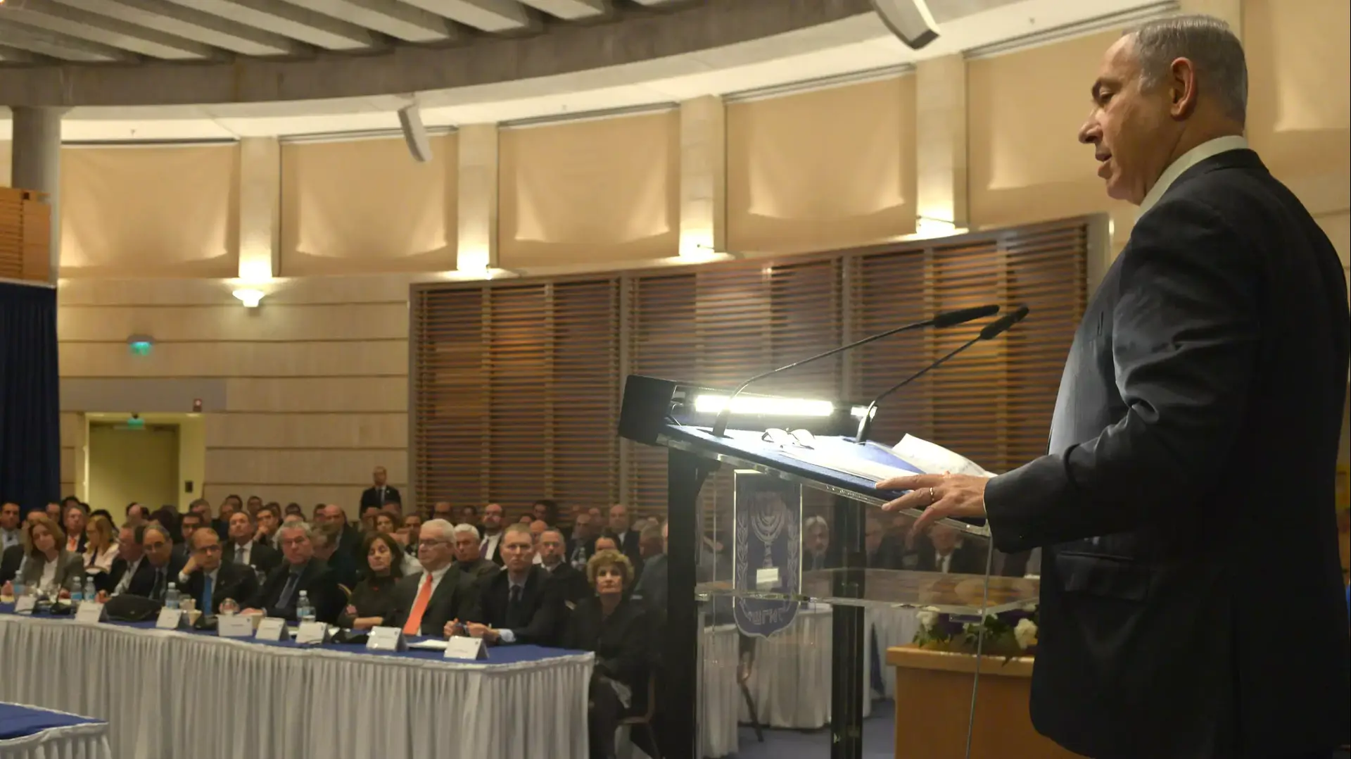 ראש הממשלה בנימין נתניהו במפגש עם שגרירים וראשי נציגויות במשרד החוץ בירושלים ראש הממשלה בנימין נתניהו במפגש עם שגרירים וראשי נציגויות במשרד החוץ בירושלים