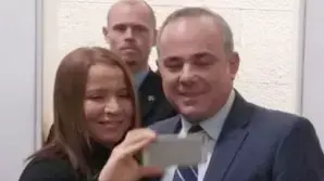 שלי יחימוביץ' ויובל שטייניץ בפתח דיון בג"ץ בנושא מתווה הגז, 3 בפברואר 2016 שלי יחימוביץ' ויובל שטייניץ בפתח דיון בג"ץ בנושא מתווה הגז, 3 בפברואר 2016