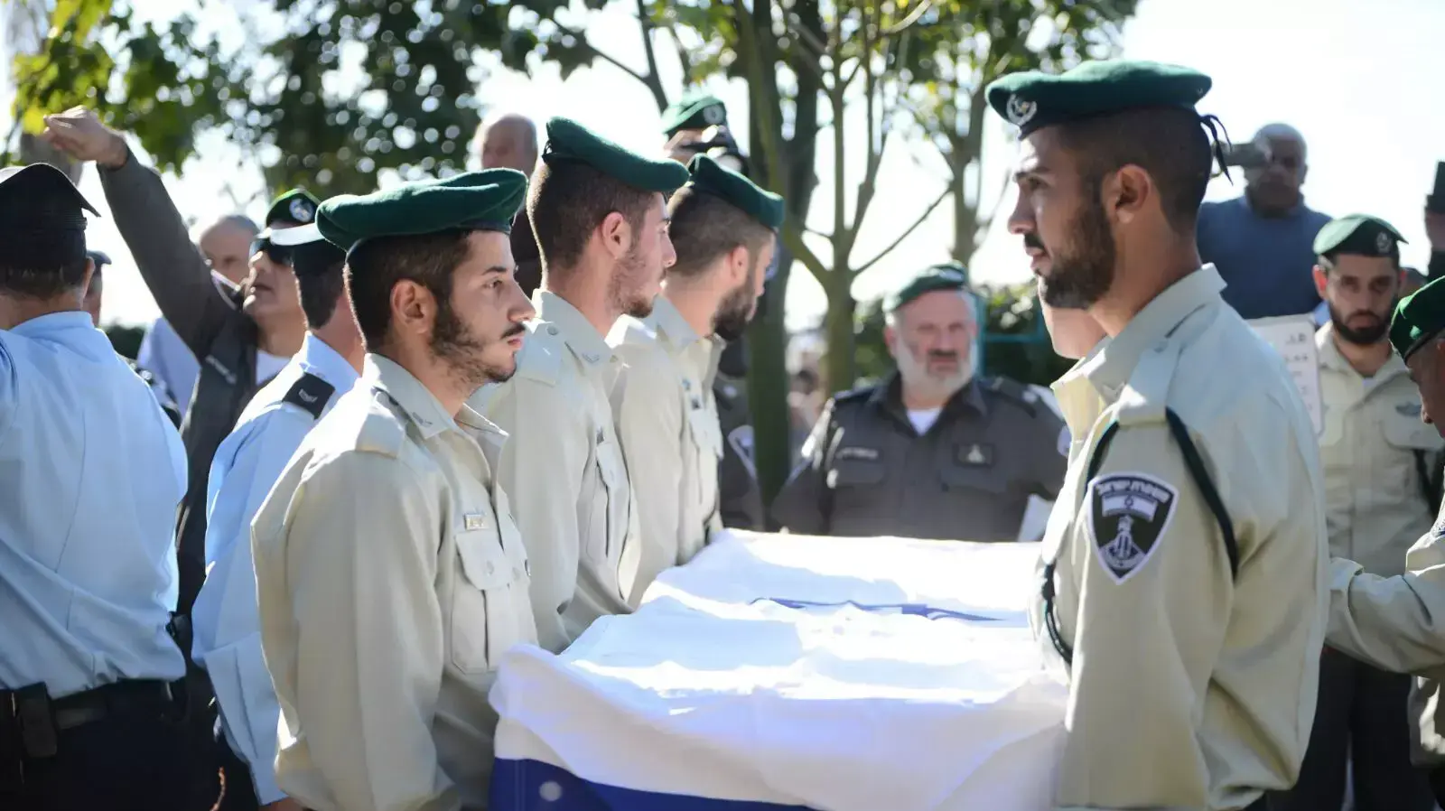 הלווית הדר כהן, בית העלמין הצבאי יהוד. 4 בפברואר 2016 הלווית הדר כהן, בית העלמין הצבאי יהוד. 4 בפברואר 2016