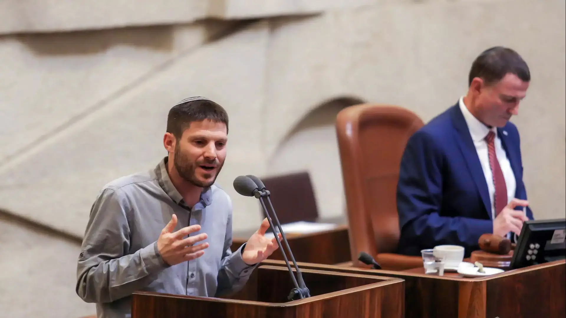 בצלאל סמוטריץ' הערב במליאת הכנסת 10 פברואר 2016 בצלאל סמוטריץ' הערב במליאת הכנסת 10 פברואר 2016