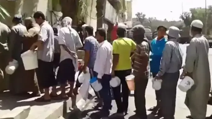 תיעוד של חיי התושבים בתוך מעוז דאעש, א-רקה שבסוריה תיעוד של חיי התושבים בתוך מעוז דאעש, א-רקה שבסוריה