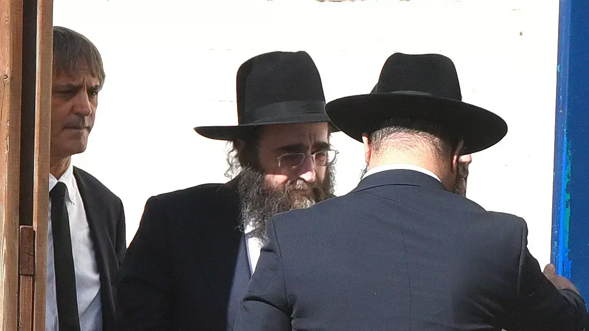 הרב יאשיהו פינטו נכנס לכלא, 16 בפברואר 2016