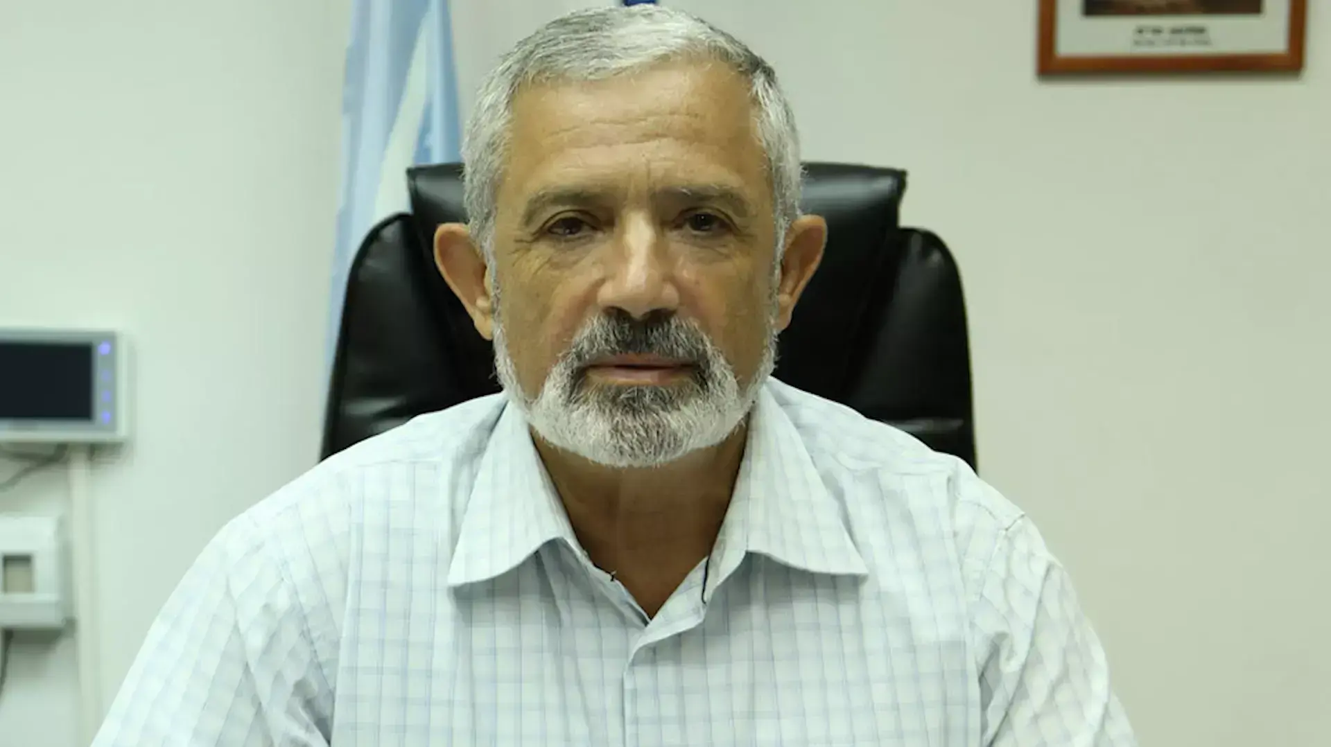 שיחה בין תושב קריית שמונה ליו"ר ועדת הנחות הארנונה בעירייה