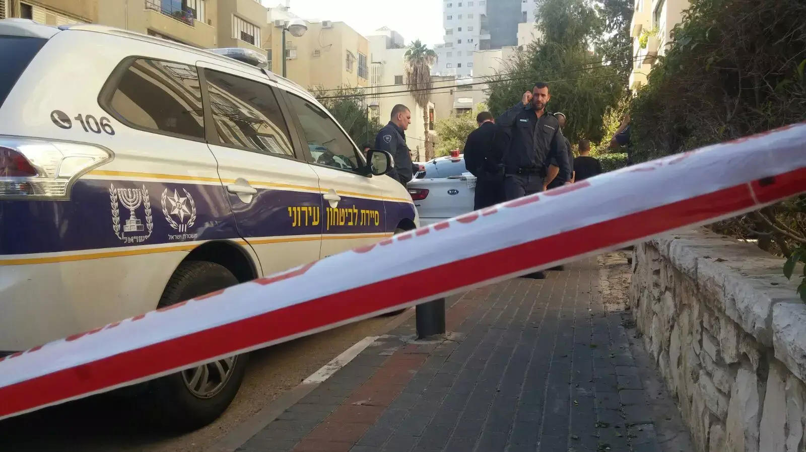 גופה נמצאה בתל אביב סמטת נטע נחלת יצחק גופה נמצאה בתל אביב סמטת נטע נחלת יצחק