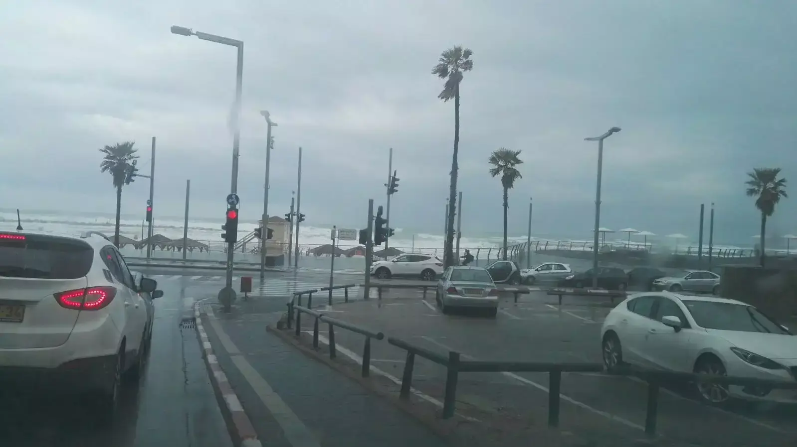 מזג אוויר גשום היום בתל אביב מזג אוויר גשום היום בתל אביב