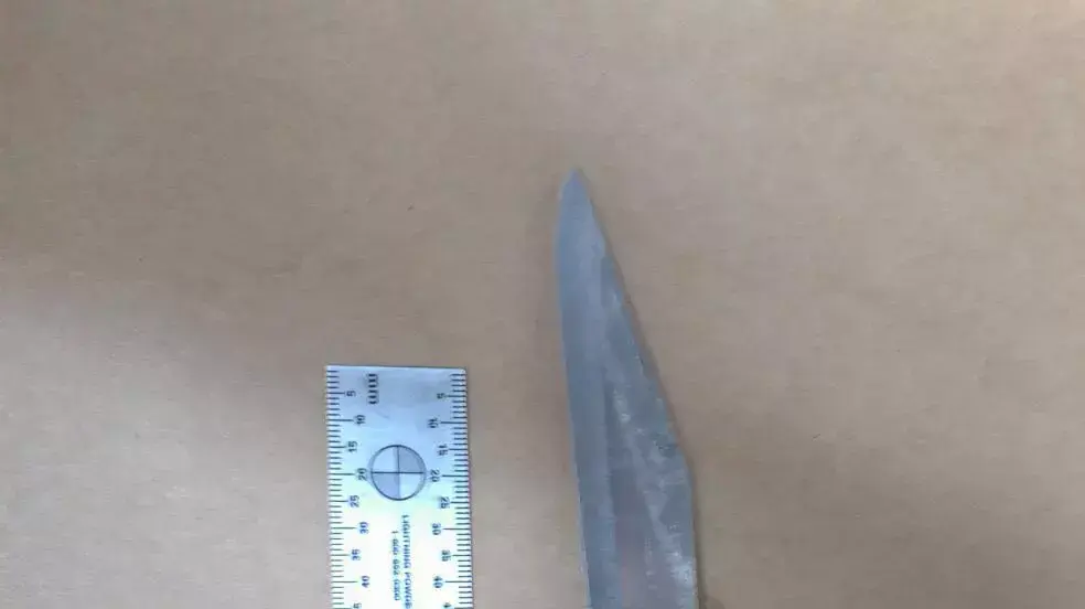 הסכין ששמשה את המחבל בפיגוע ברהט ב 6.2.16 הסכין ששמשה את המחבל בפיגוע ברהט ב 6.2.16