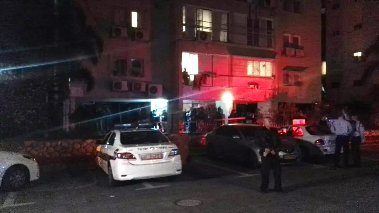 זירת רצח והתאבדות בדירה בפתח תקווה. פברואר 2016