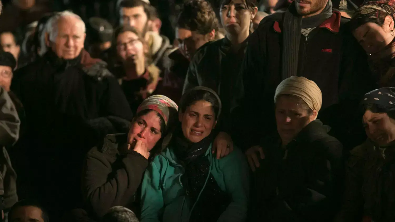 הלווית אליאב גלמן, שנהרג בפיגוע בצומת גוש עציון. בית העלמין כפר עציון. פברואר 2016 הלווית אליאב גלמן, שנהרג בפיגוע בצומת גוש עציון. בית העלמין כפר עציון. פברואר 2016