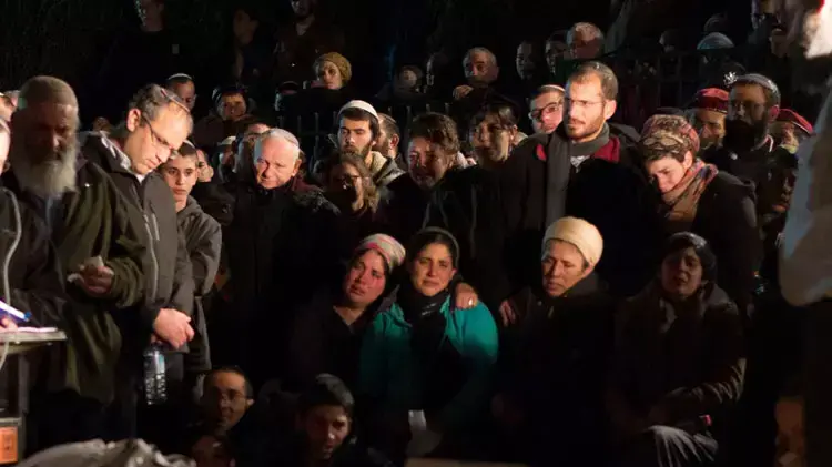 הלווית אליאב גלמן, שנהרג בפיגוע בצומת גוש עציון. בית העלמין כפר עציון. פברואר 2016 הלווית אליאב גלמן, שנהרג בפיגוע בצומת גוש עציון. בית העלמין כפר עציון. פברואר 2016