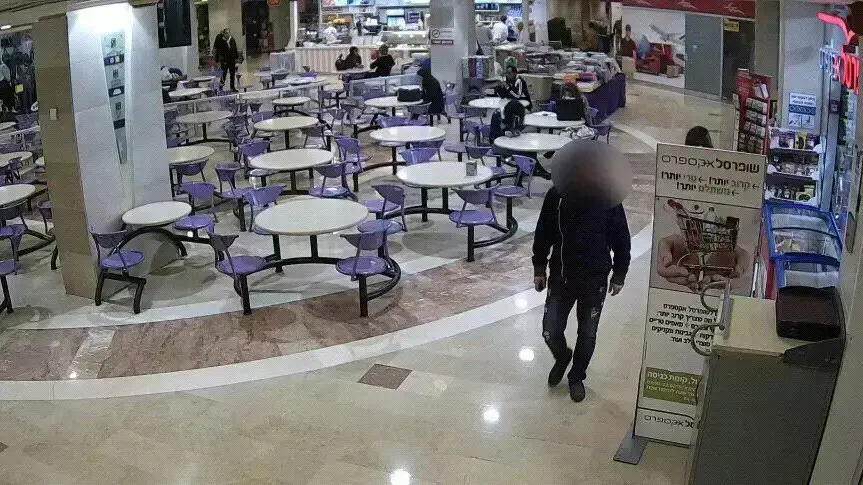 חשוד בגניבה ממאושפזים בבית חולים רמב"ם, חיפה. פברואר 2016 חשוד בגניבה ממאושפזים בבית חולים רמב"ם, חיפה. פברואר 2016