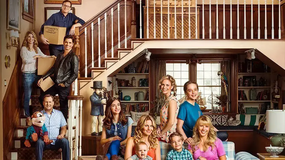 Fuller House, צער גידול בנות 2016 Fuller House, צער גידול בנות 2016