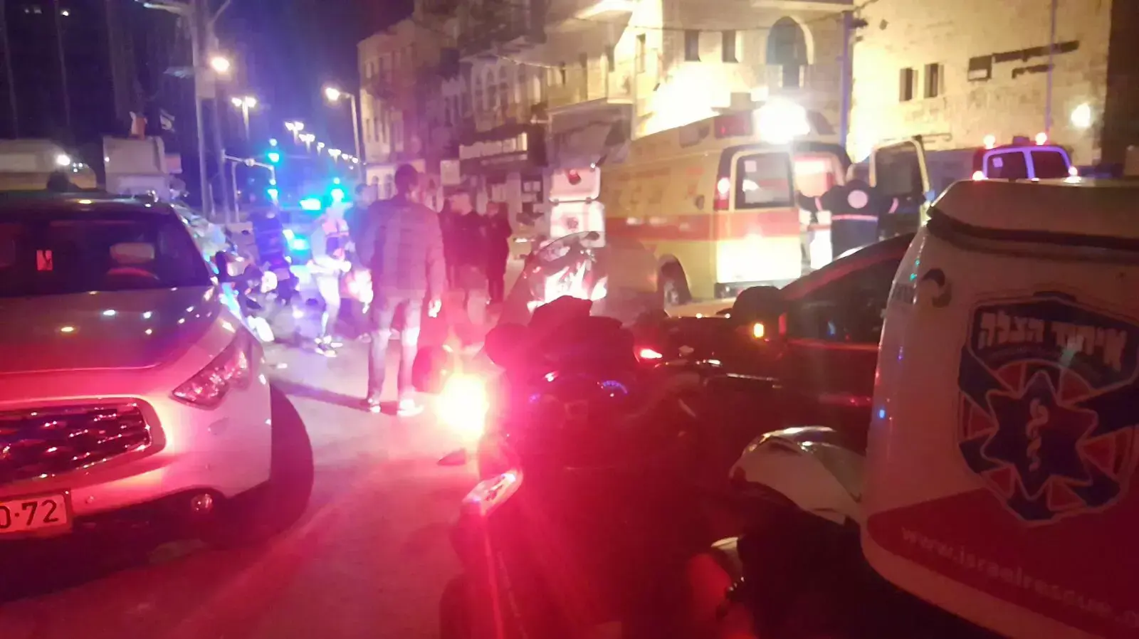 חשד לתאונת פגע וברח בחיפה. הולכת רגל נפצעה קשה חשד לתאונת פגע וברח בחיפה. הולכת רגל נפצעה קשה