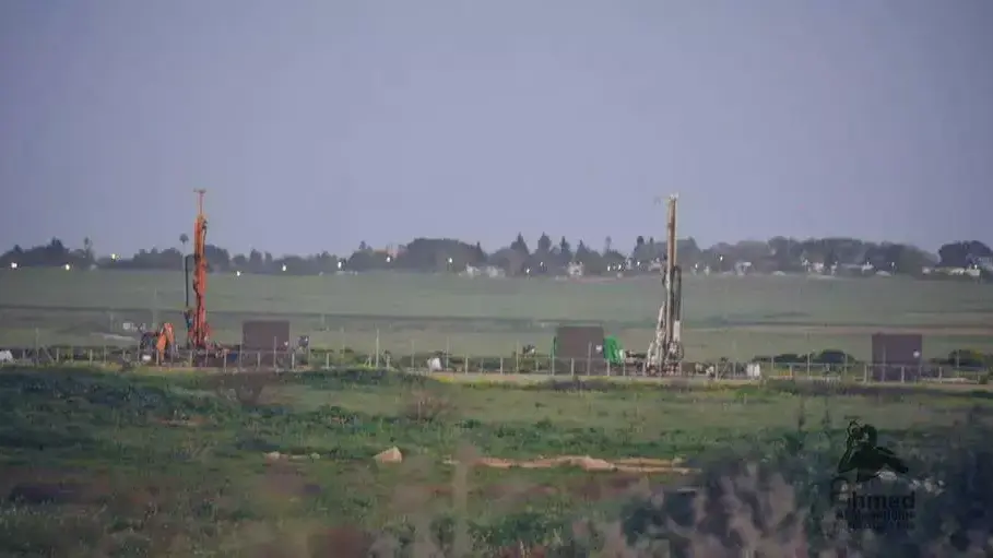 חיפוש מנהרות על ידי צה"ל בגבול רצועת עזה. מרץ 2016 חיפוש מנהרות על ידי צה"ל בגבול רצועת עזה. מרץ 2016