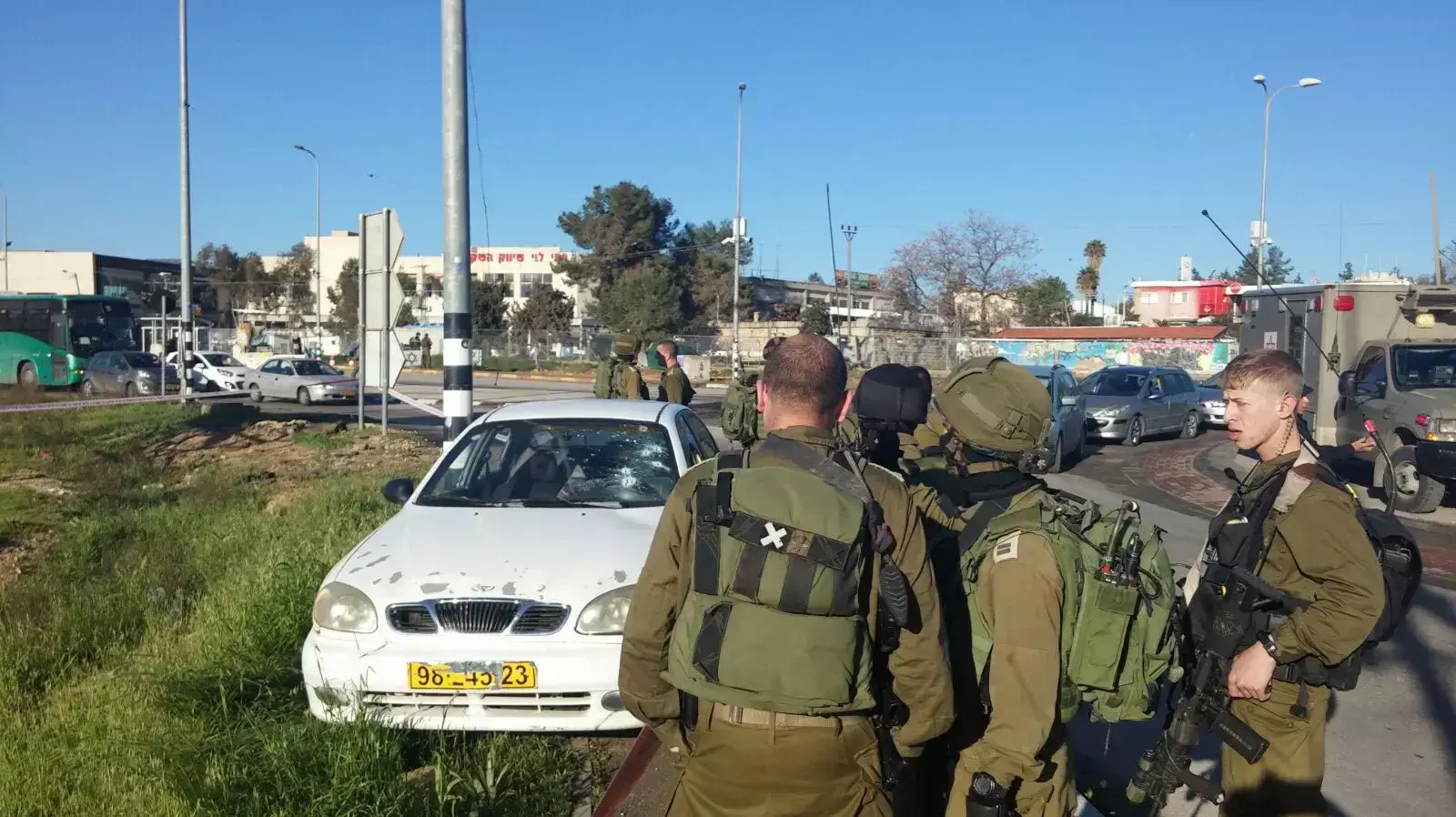 פיגוע דריסה בצומת הגוש שבגוש עציון פיגוע דריסה בצומת הגוש שבגוש עציון