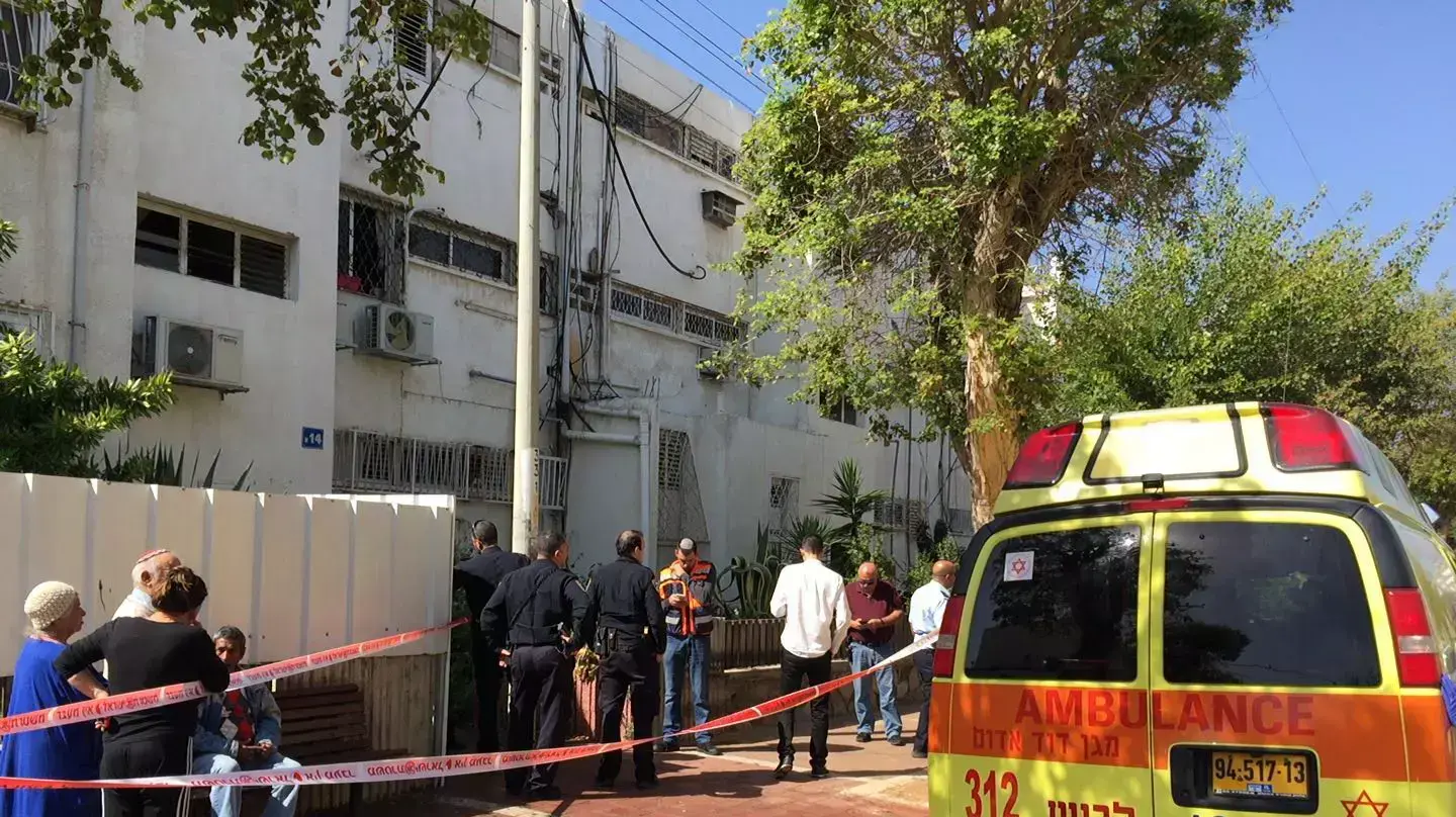 שריפה פרצה בדירה באשדוד. 7 במרץ 2016 שריפה פרצה בדירה באשדוד. 7 במרץ 2016