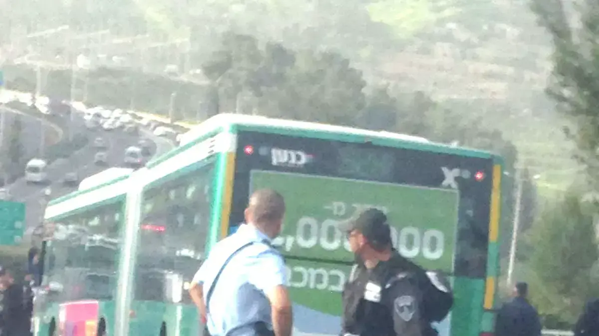 זירת ירי בירושלים על אוטובוס רחו בגולדה מאיר זירת ירי בירושלים על אוטובוס רחו בגולדה מאיר