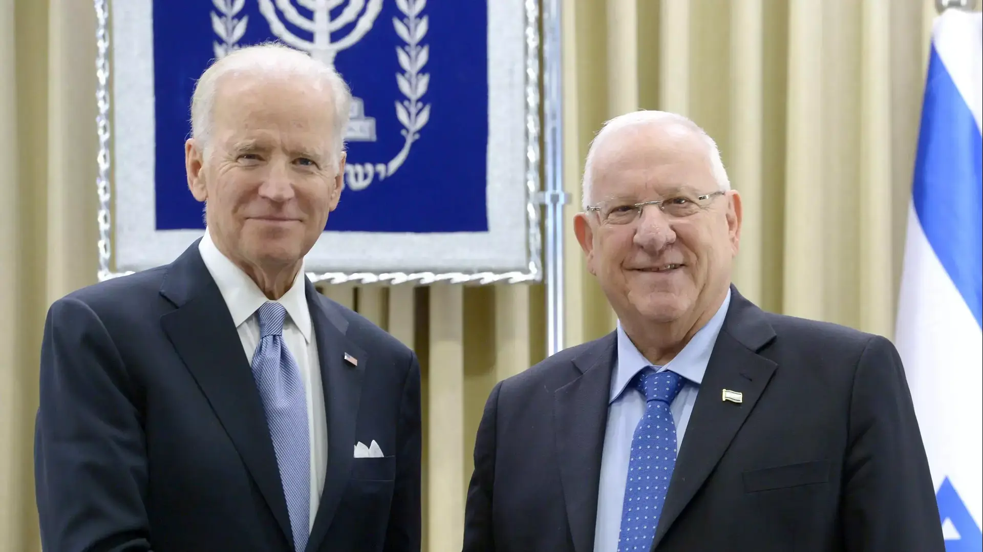 נשיא המדינה ראובן ריבלין בפגישת עבודה מדינית עם סגן נשיא ארצות הברית, ג'ו ביידן. מרץ 2016 נשיא המדינה ראובן ריבלין בפגישת עבודה מדינית עם סגן נשיא ארצות הברית, ג'ו ביידן. מרץ 2016