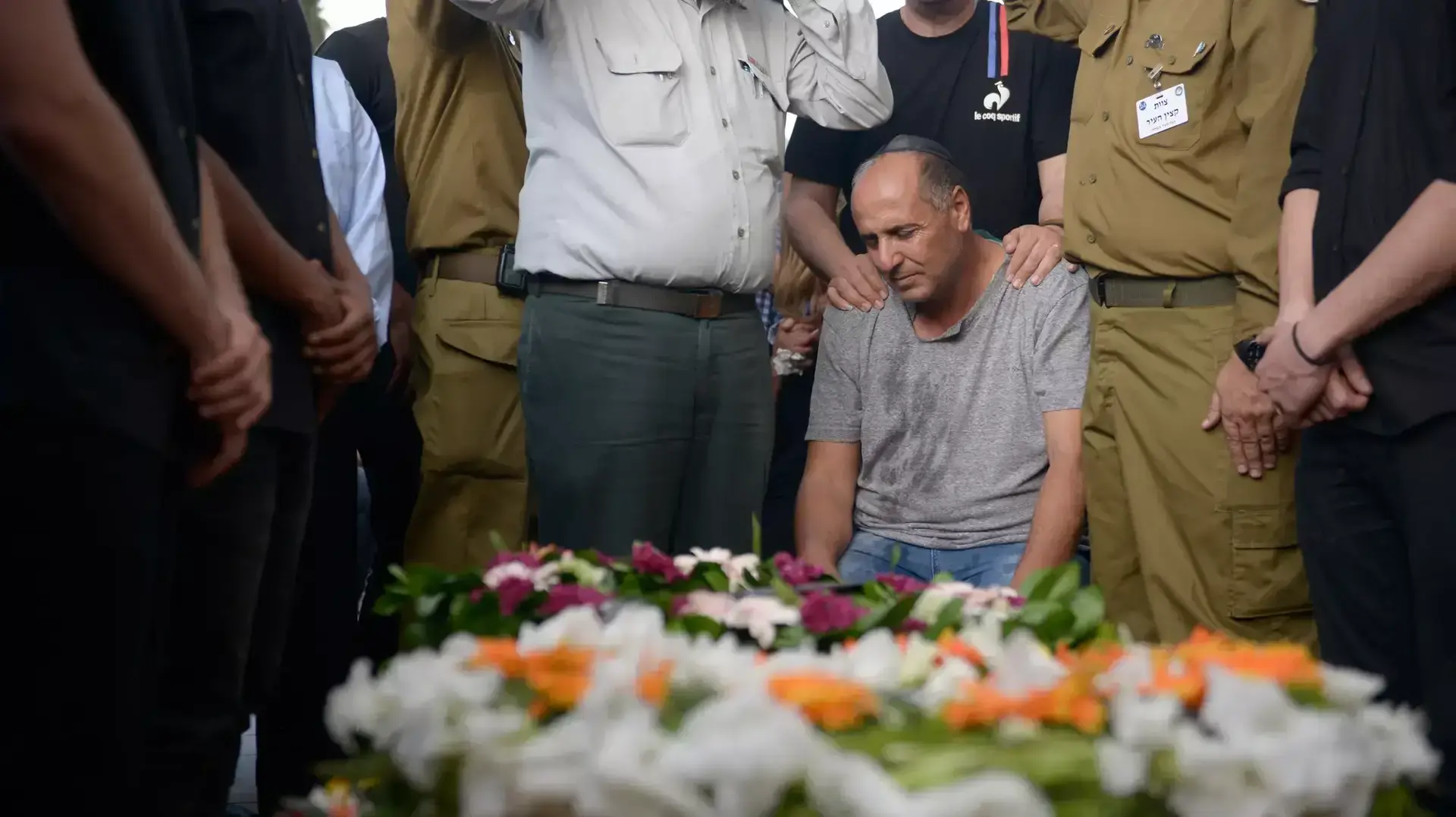 הלווית אמיר מימוני, שנהרג במהלך פעילות מבצעית בעוטף עזה, מושב נוגה. מרץ 2016 הלווית אמיר מימוני, שנהרג במהלך פעילות מבצעית בעוטף עזה, מושב נוגה. מרץ 2016
