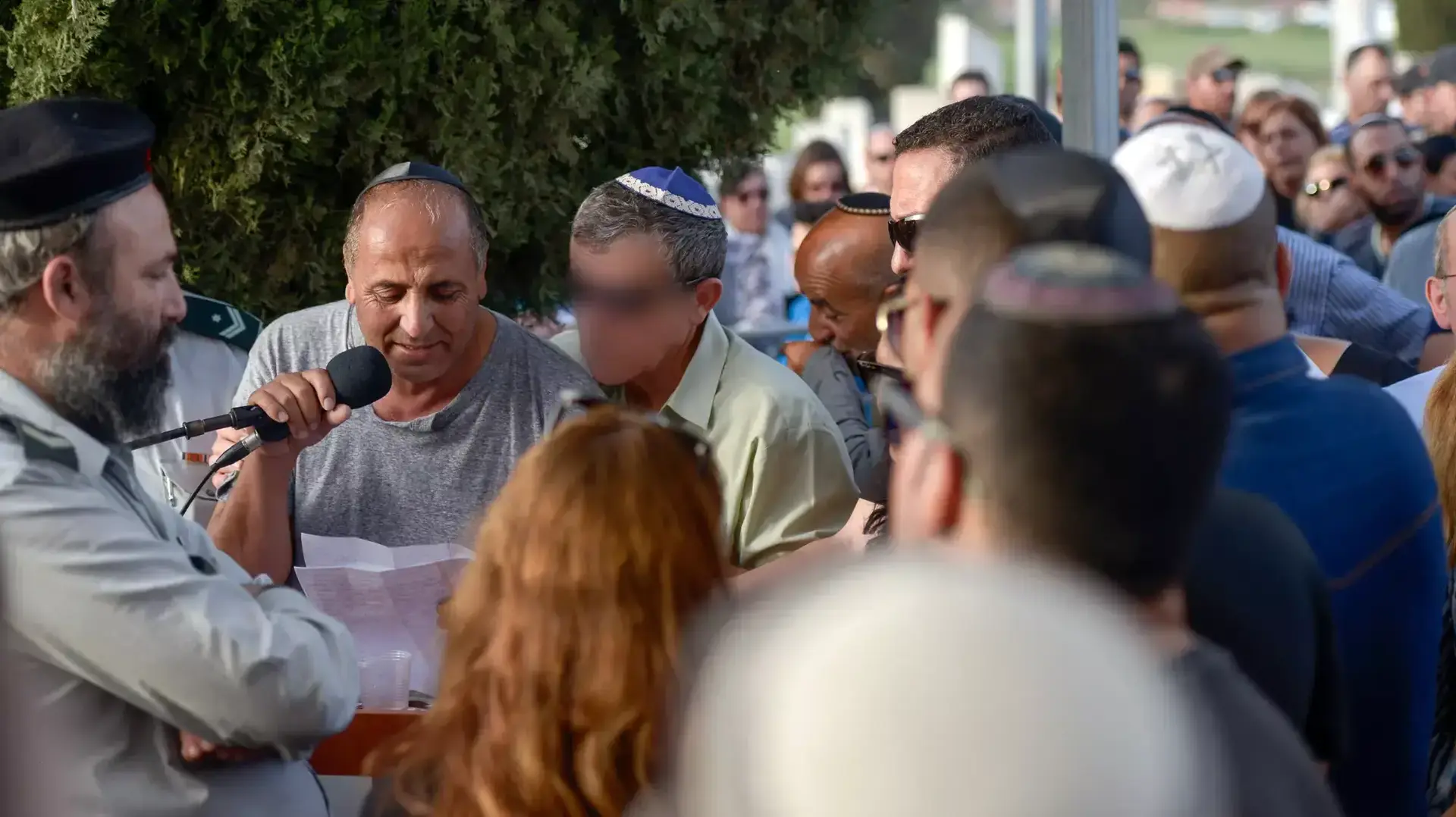 הלווית אמיר מימוני, שנהרג במהלך פעילות מבצעית בעוטף עזה, מושב נוגה. מרץ 2016 הלווית אמיר מימוני, שנהרג במהלך פעילות מבצעית בעוטף עזה, מושב נוגה. מרץ 2016